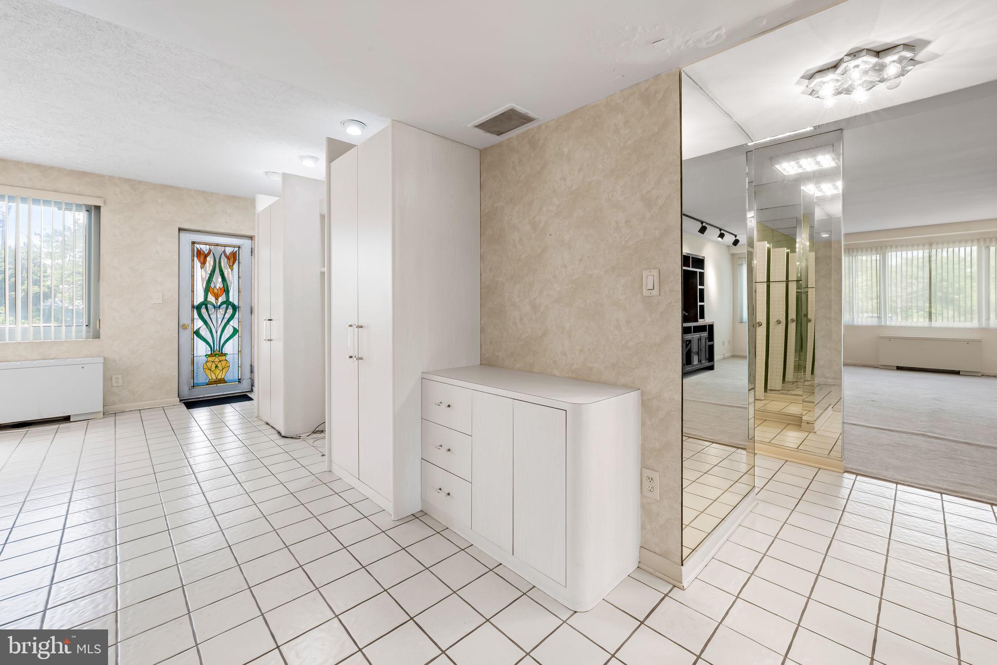 PIKESVILLE - Residential