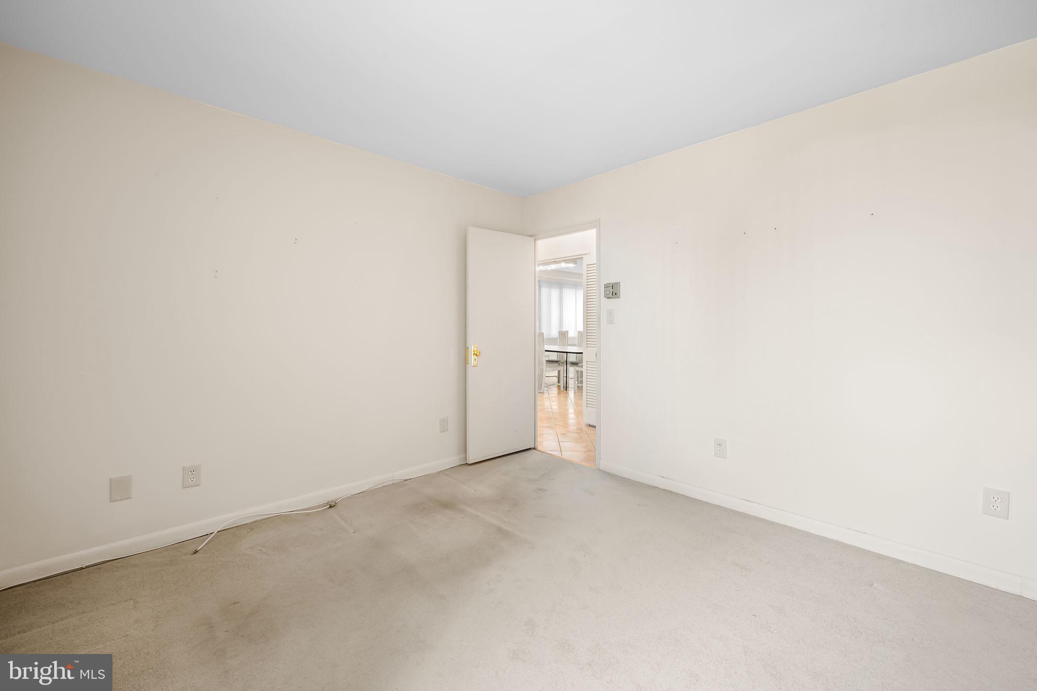 PIKESVILLE - Residential