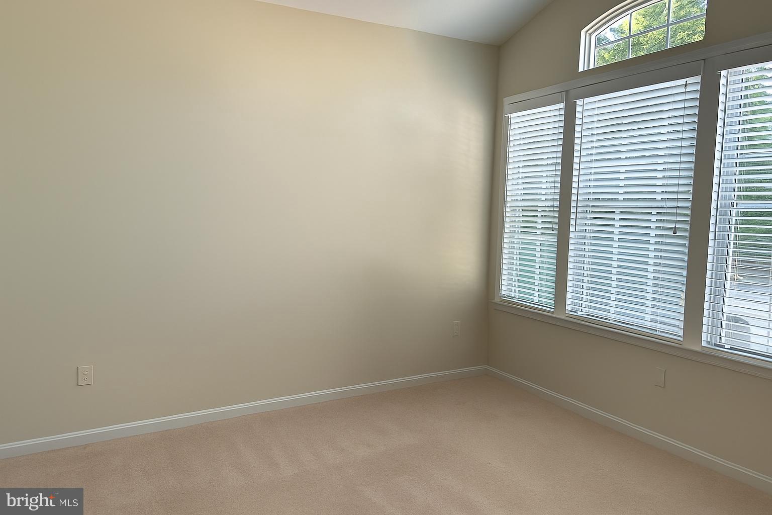 GATES OF WESTFALLS - Residential Lease