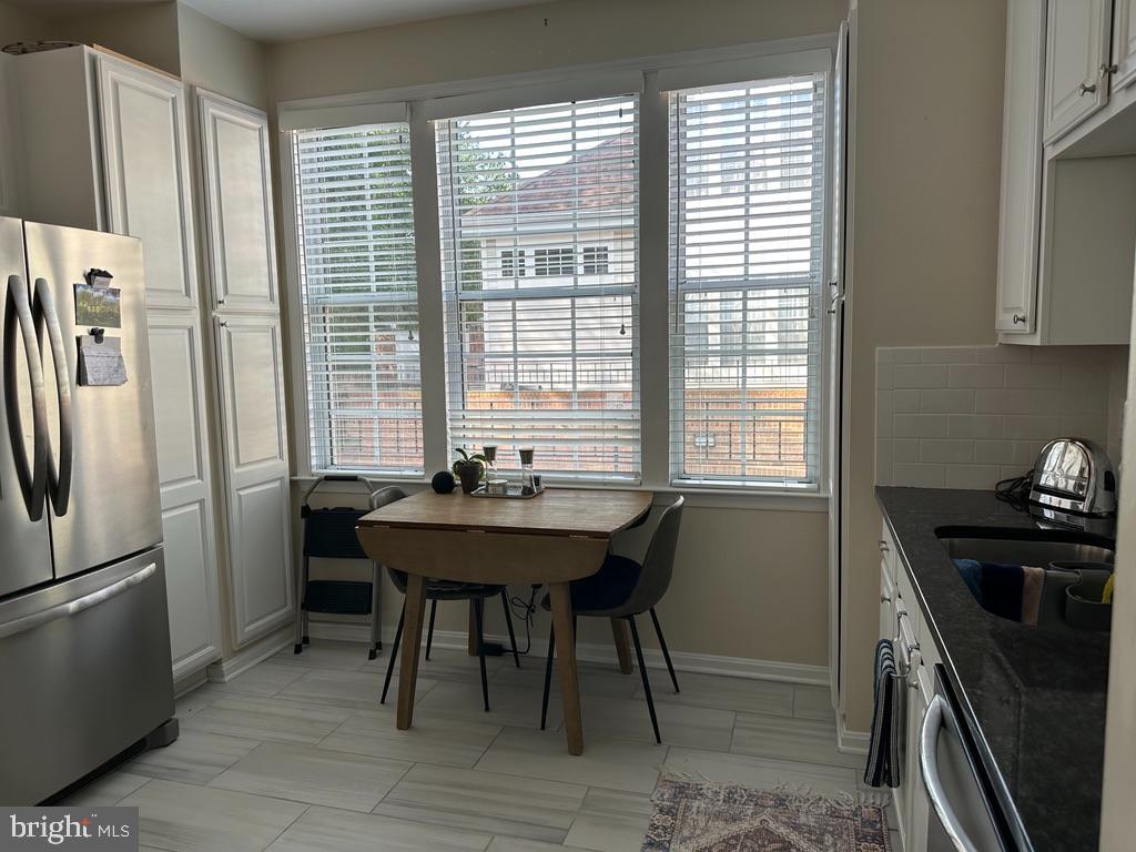 GATES OF WESTFALLS - Residential Lease