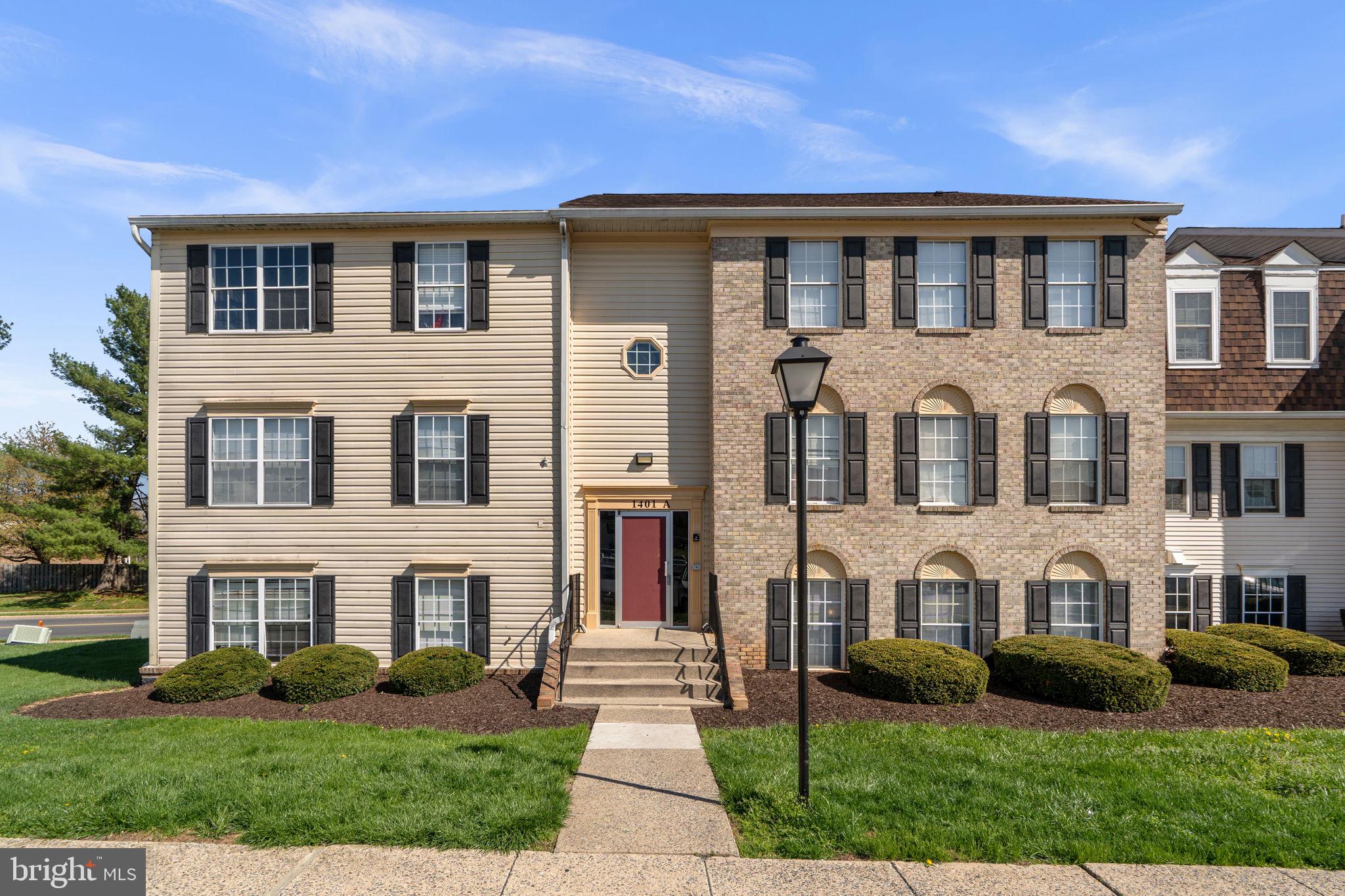 PARKWAY CONDOMINIUMS - Residential