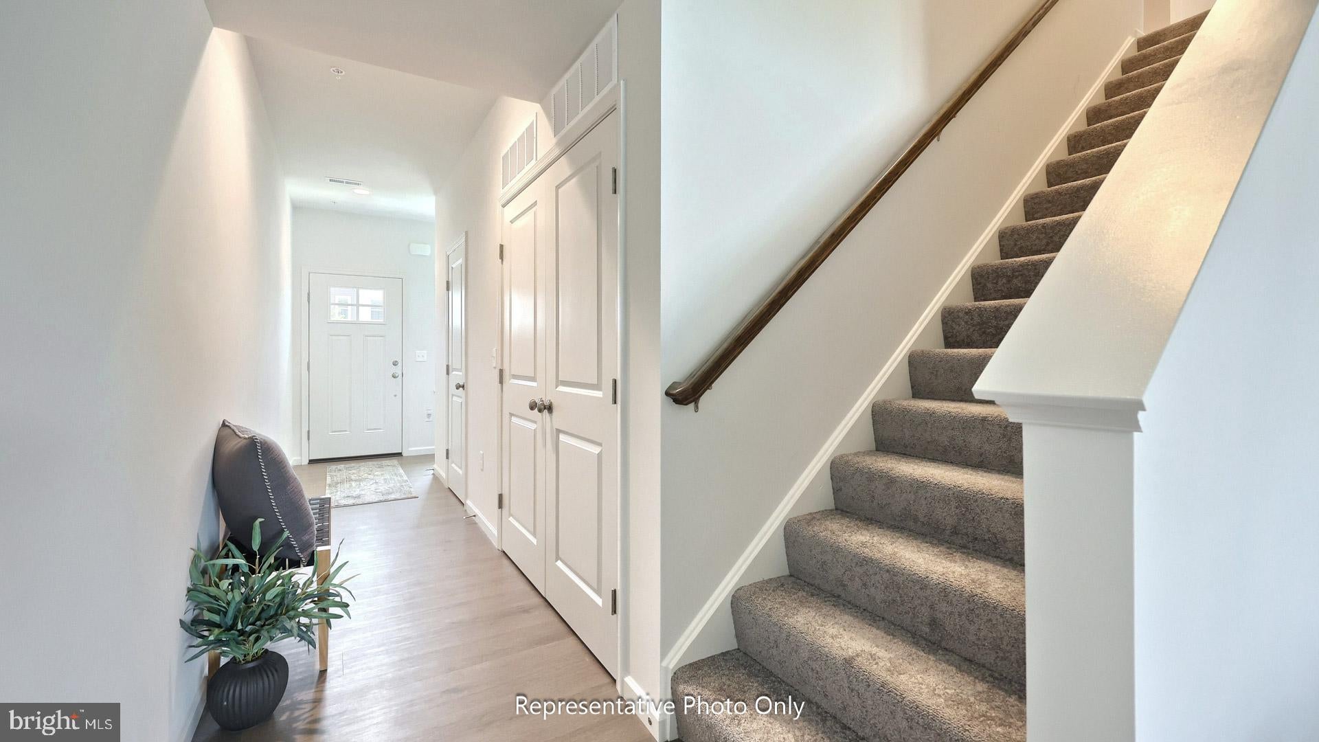 7852 OAK BROOK DRIVE