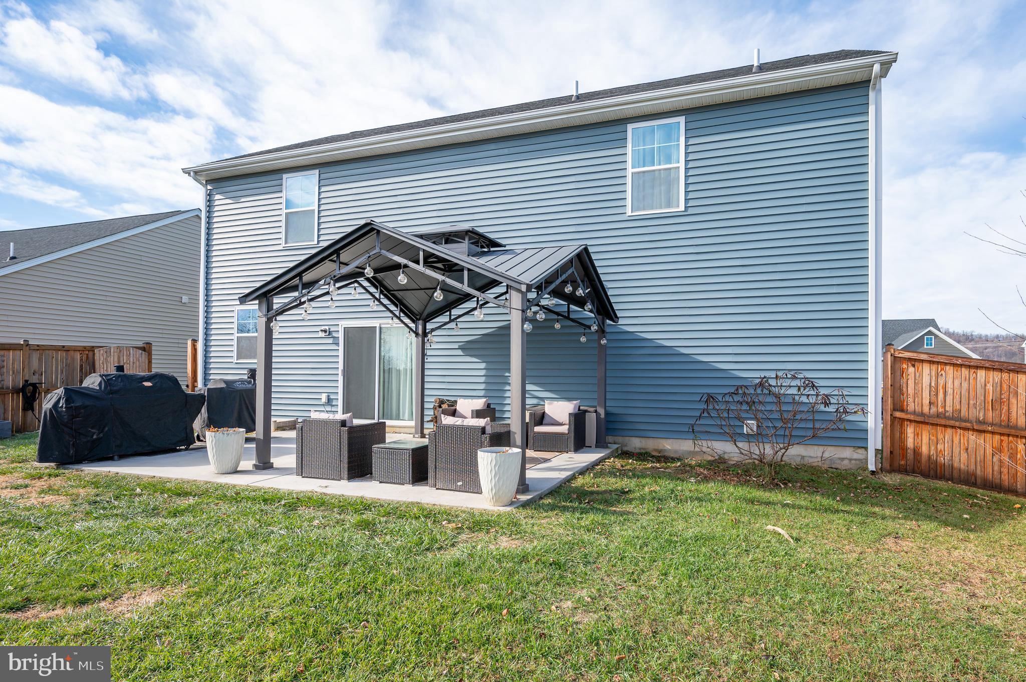 RED HILL - Residential