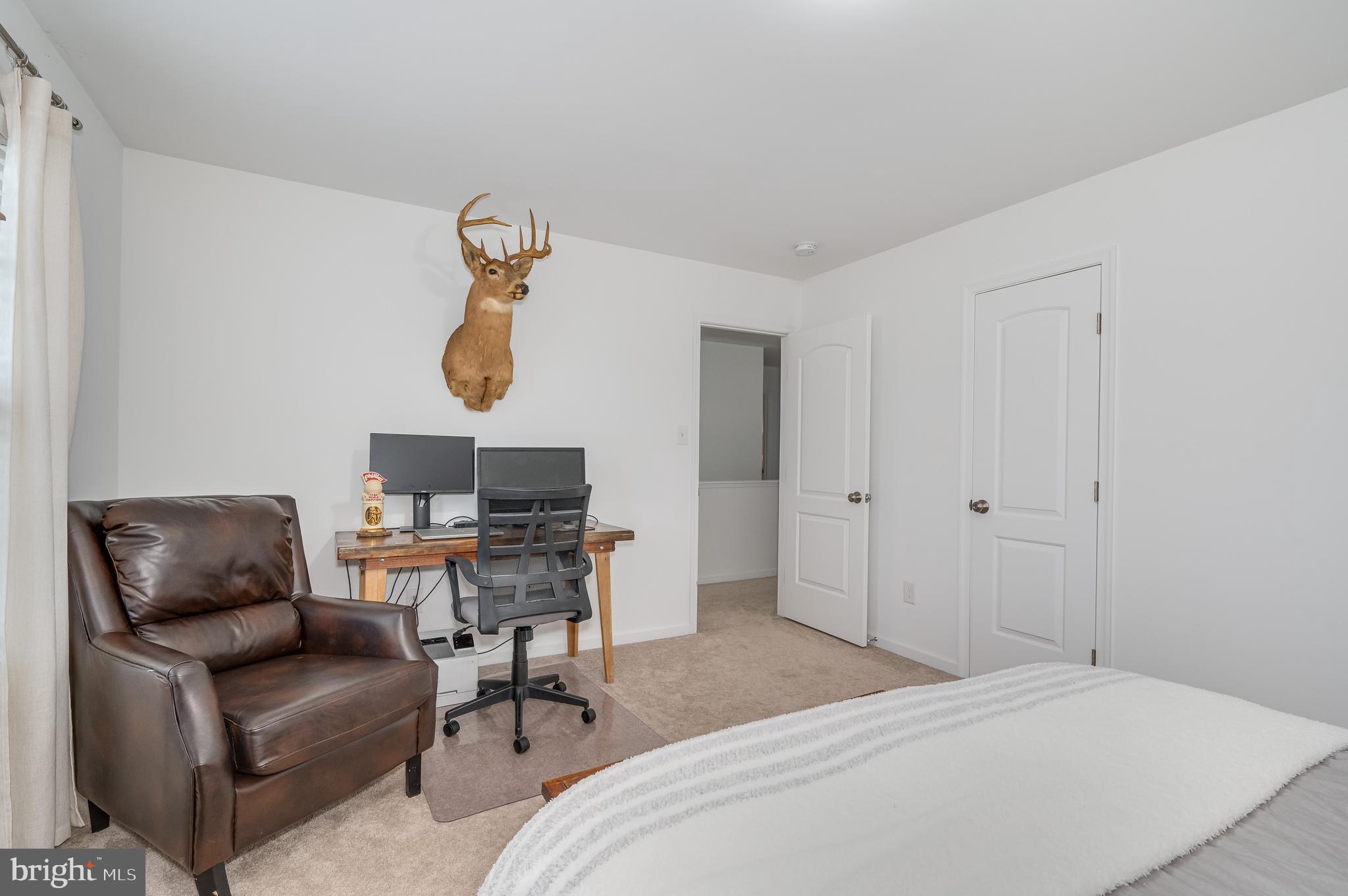 RED HILL - Residential