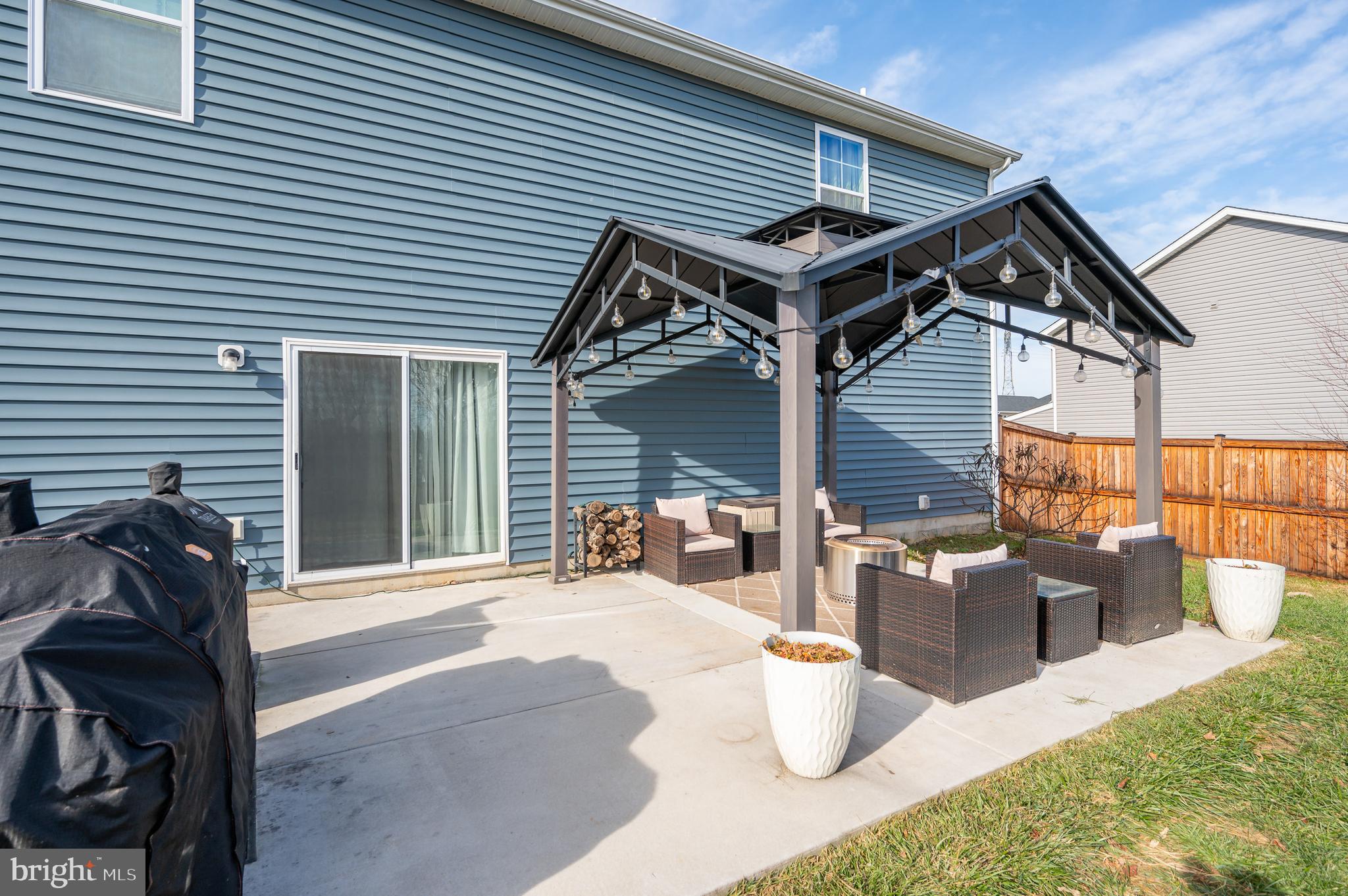 RED HILL - Residential