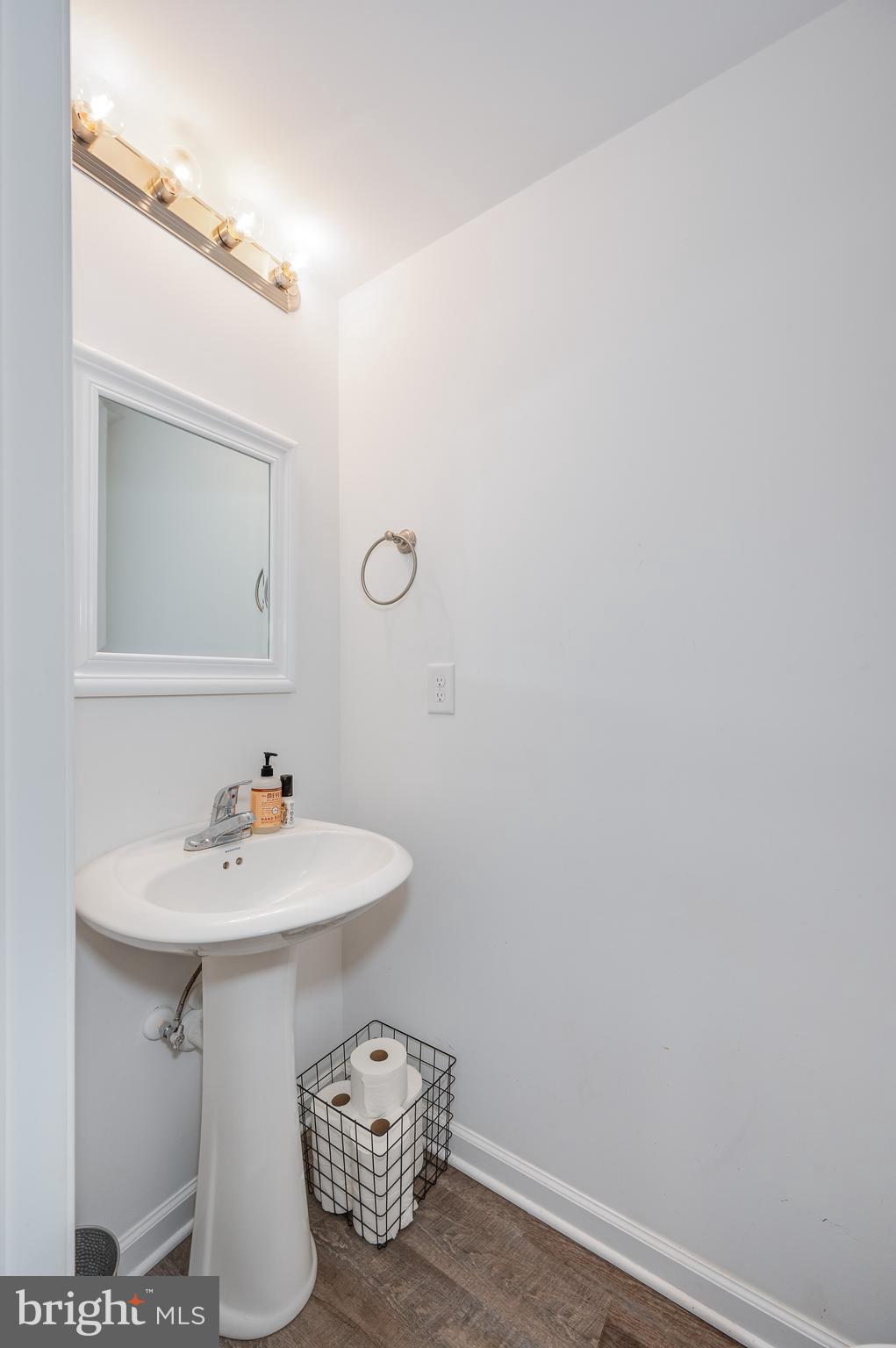 RED HILL - Residential