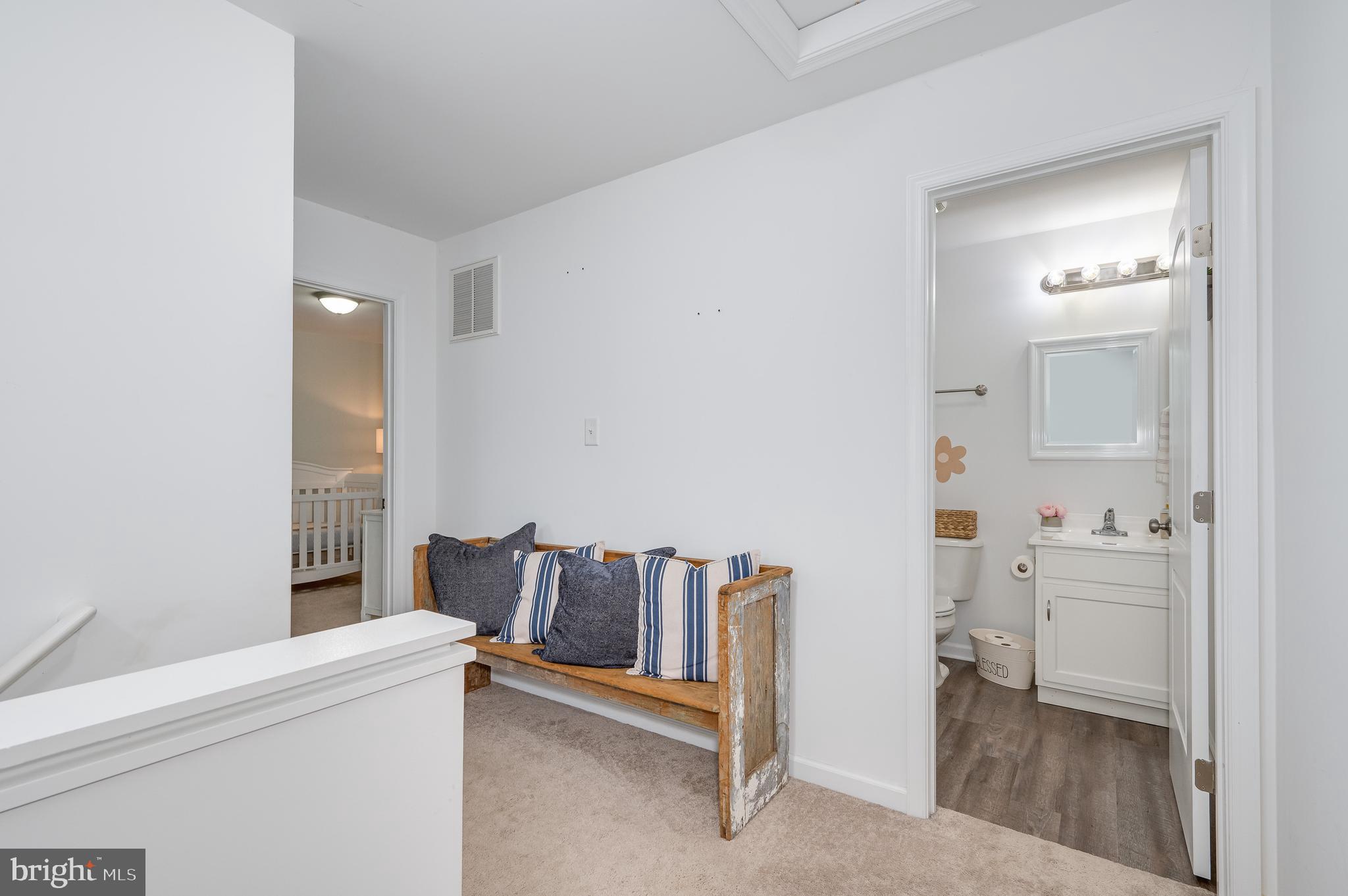 RED HILL - Residential