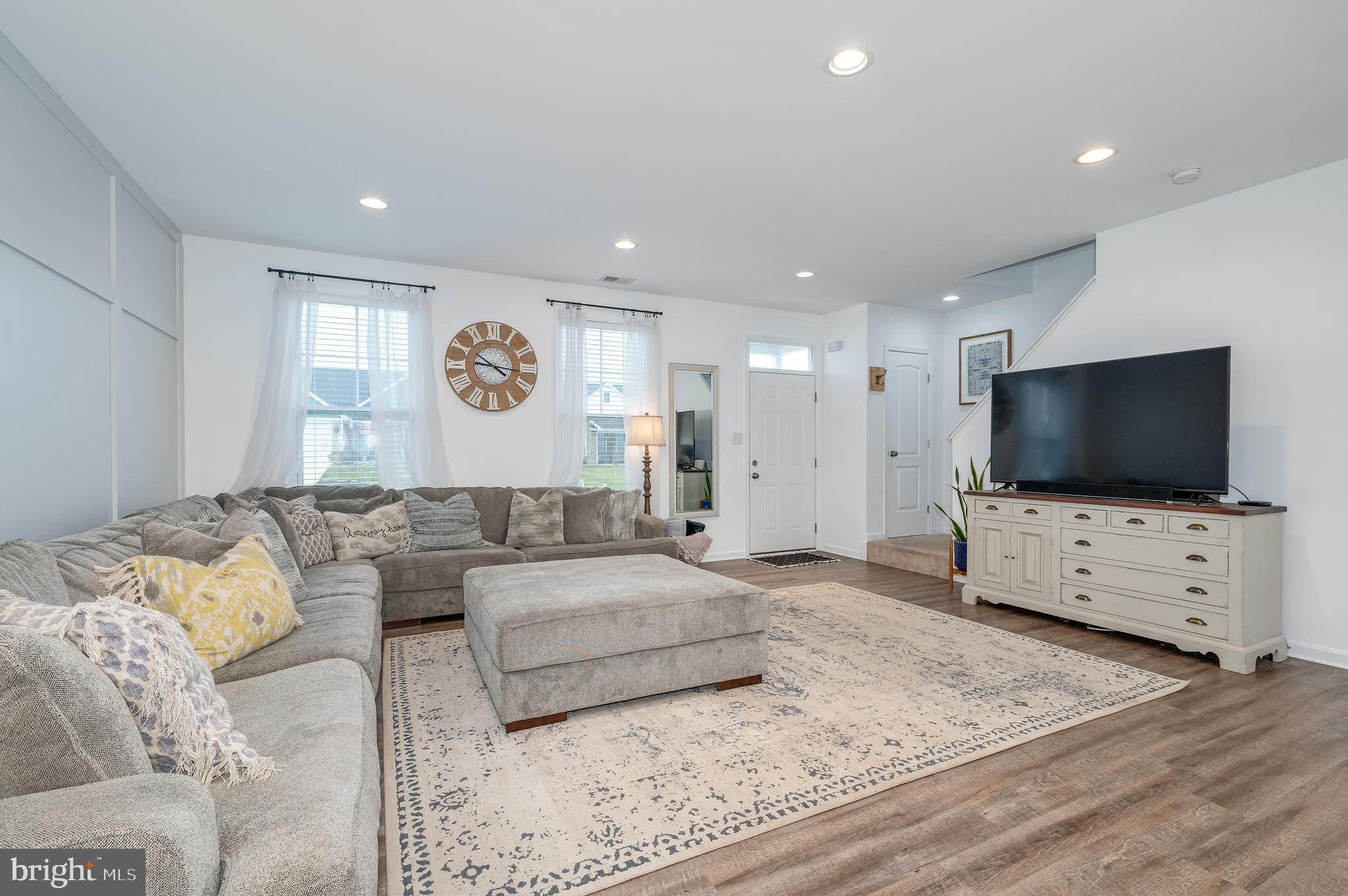 RED HILL - Residential