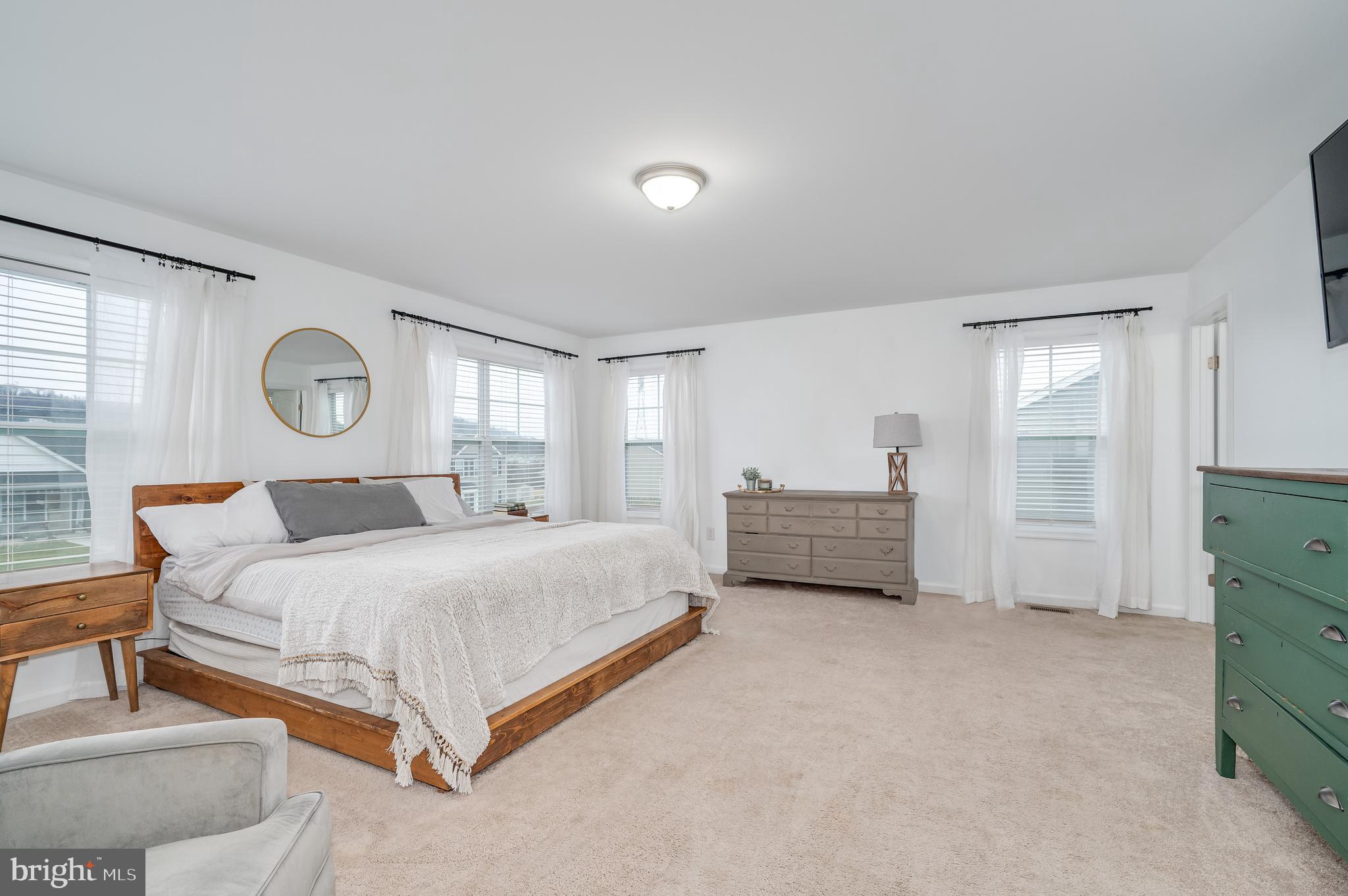 RED HILL - Residential