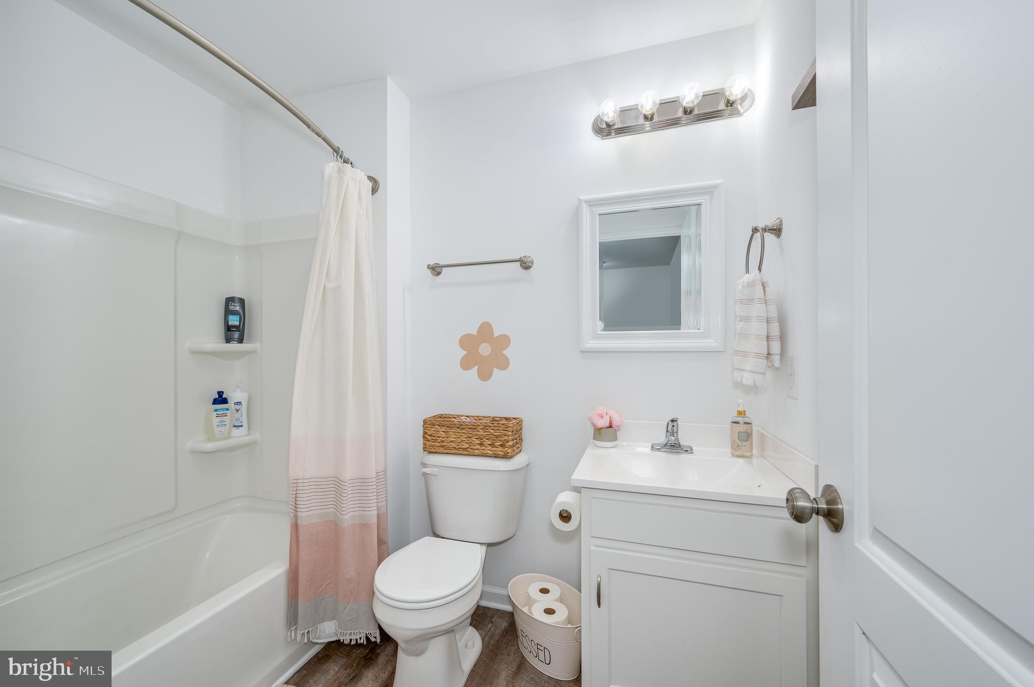 RED HILL - Residential