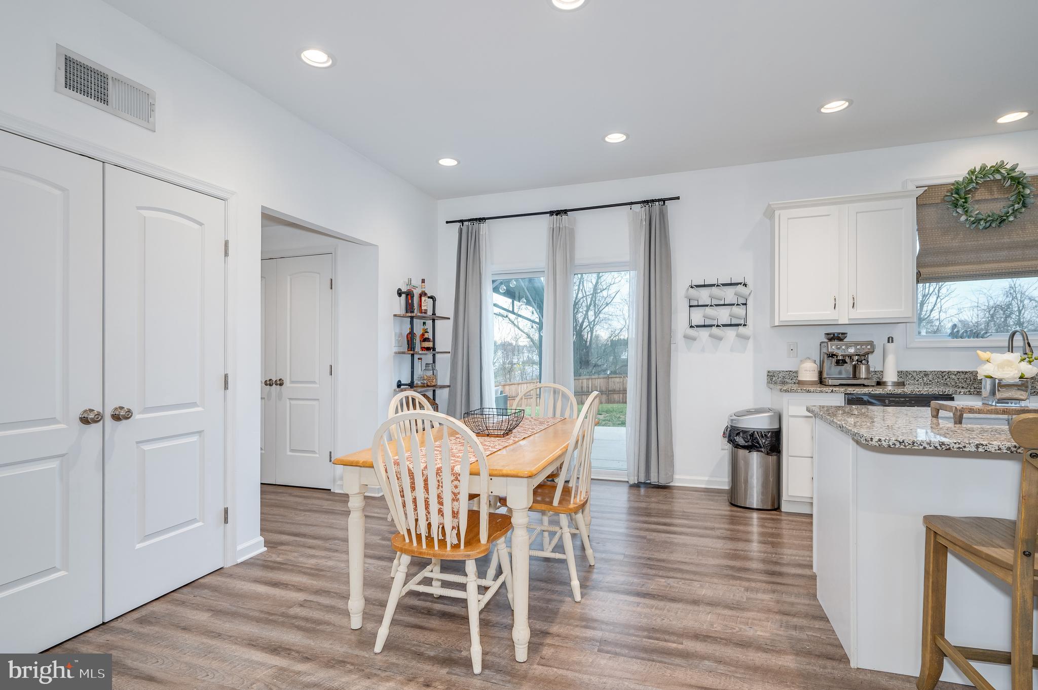 RED HILL - Residential