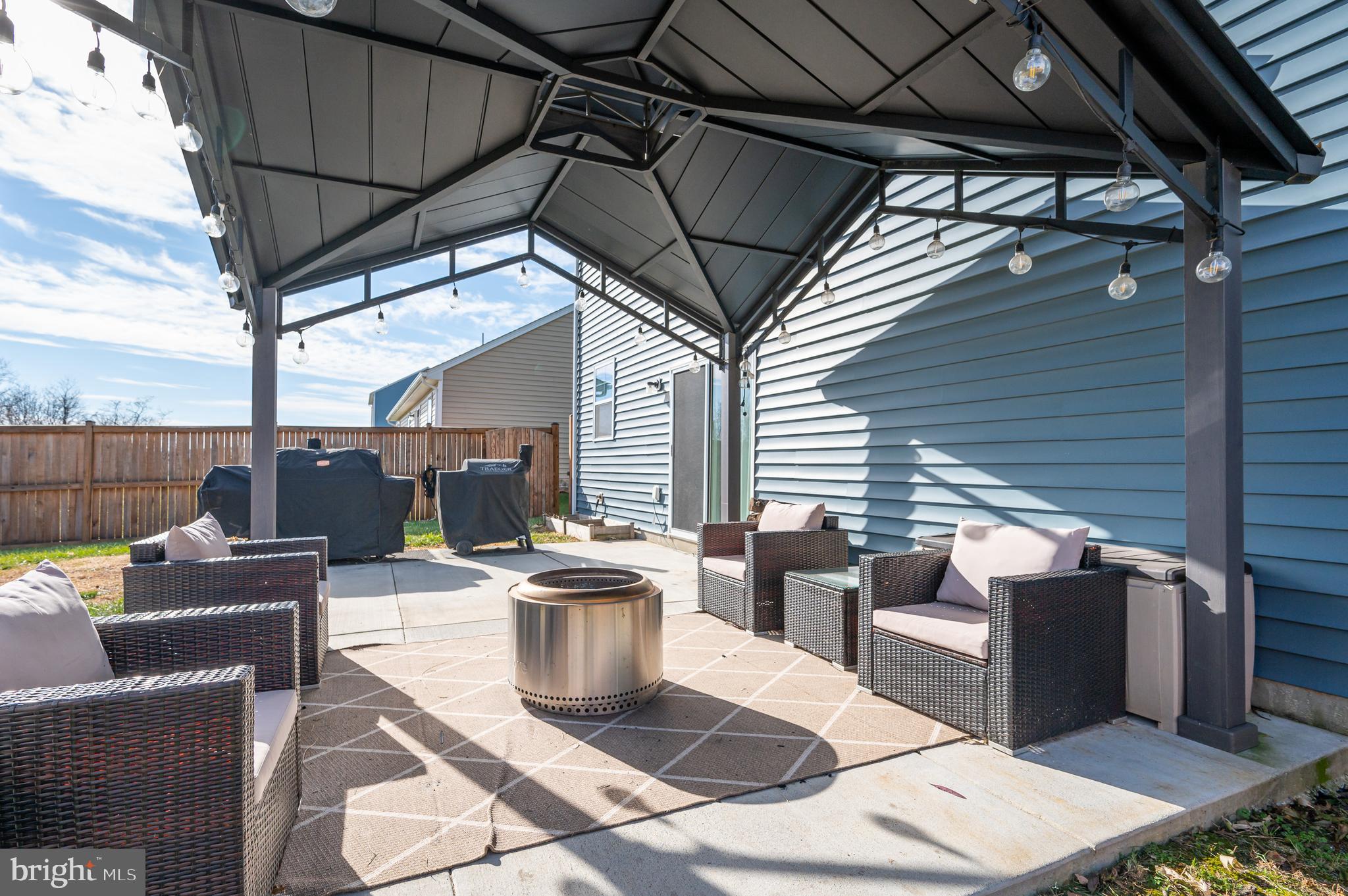 RED HILL - Residential