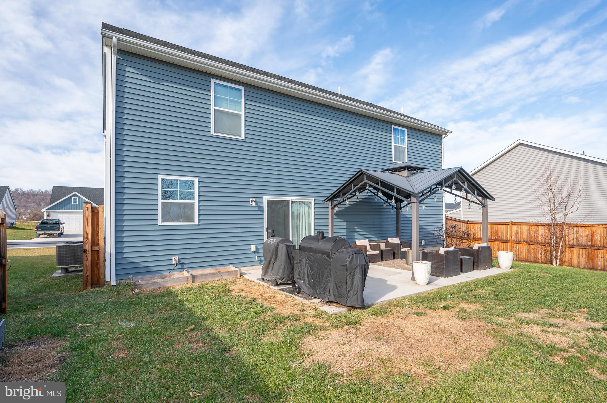 RED HILL - Residential