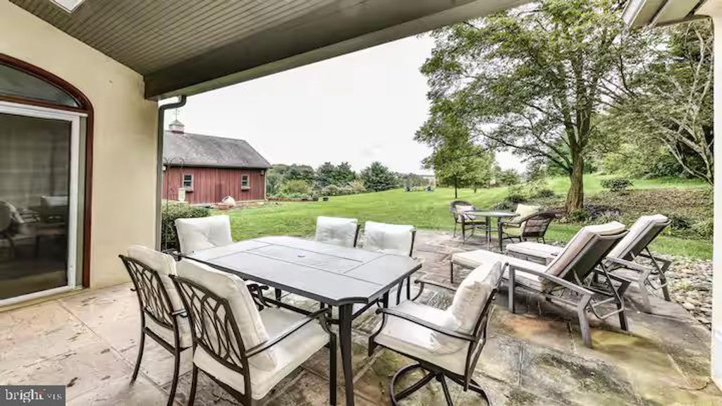 Photo of 5501 Blue Valley Way, DELAPLANE, VA 20144 (MLS # VAFQ2018578)