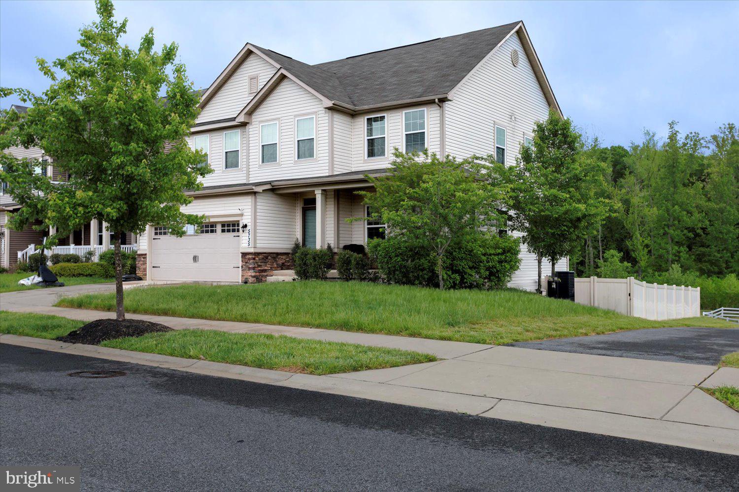 5735 RIVER SHARK LANE