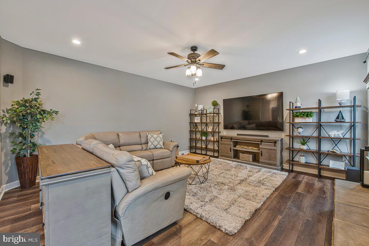 HERON COVE - Residential