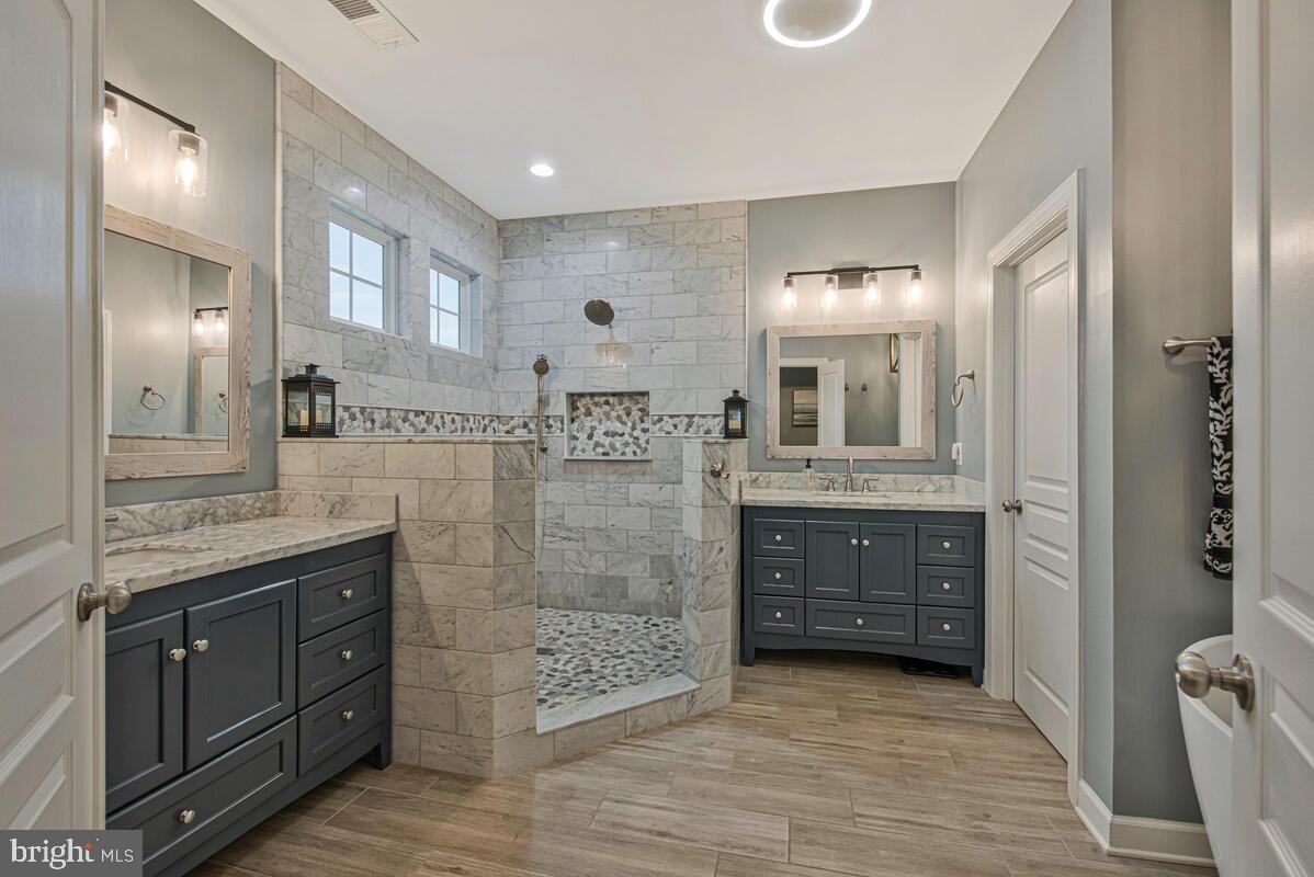 HERON COVE - Residential