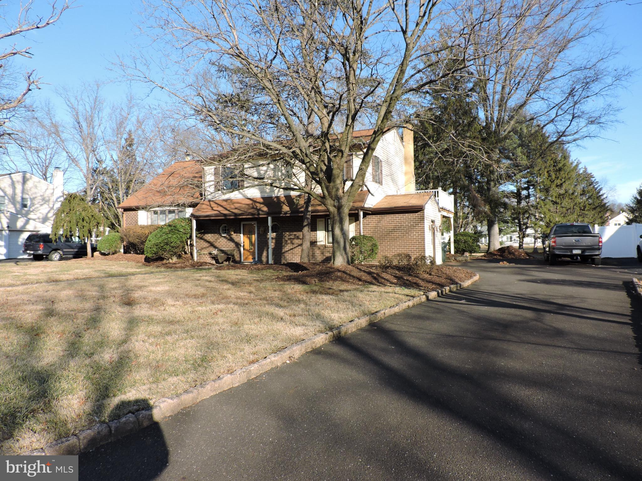 LONG LANE FARMS - Residential