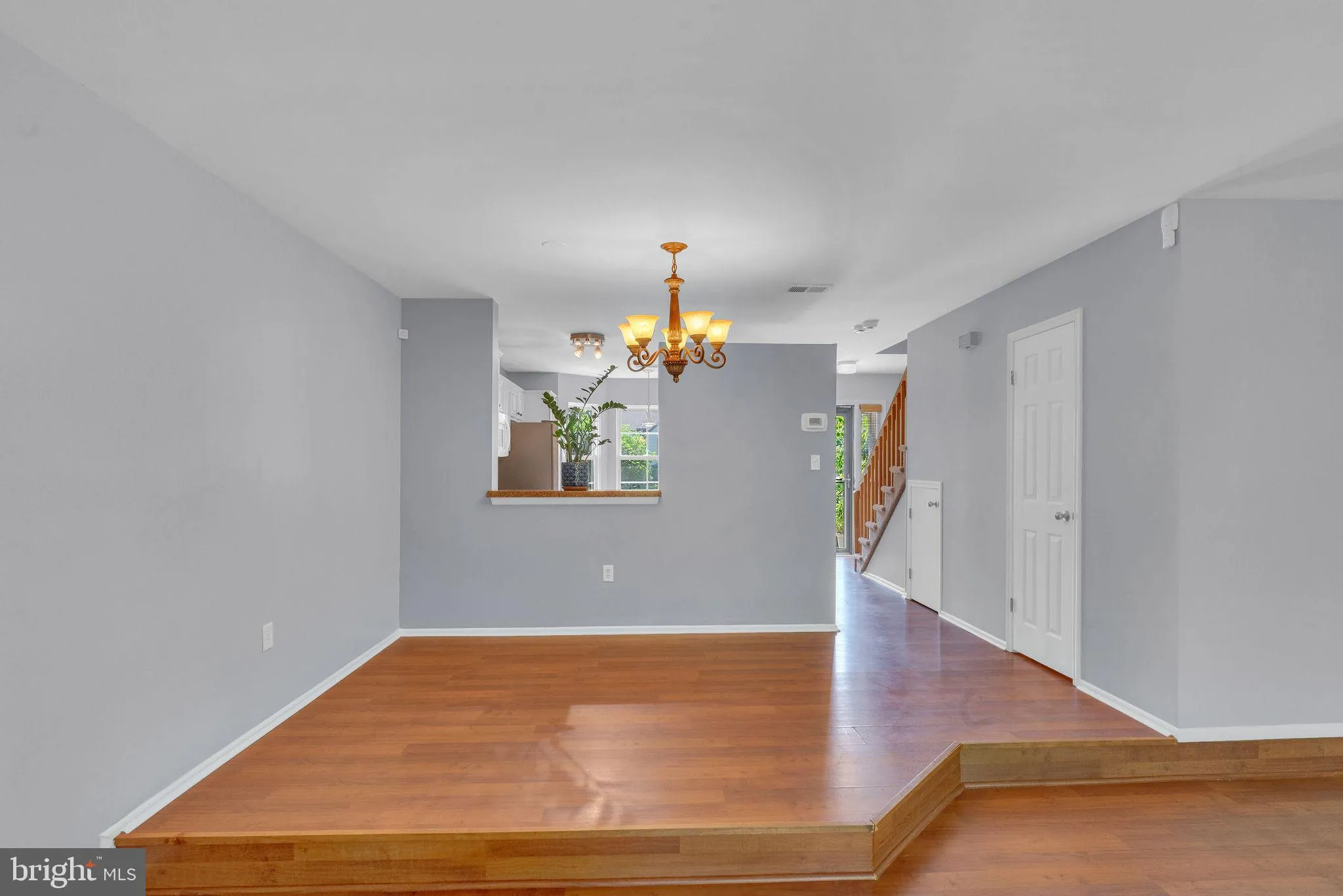 Monmouth Junction, New Jersey 08852, United States, 2 Bedrooms Bedrooms, ,2 BathroomsBathrooms,Residential,Active,164424