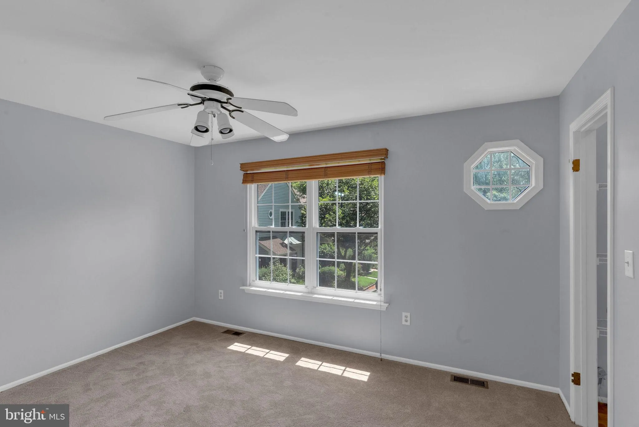 Monmouth Junction, New Jersey 08852, United States, 2 Bedrooms Bedrooms, ,2 BathroomsBathrooms,Residential,Active,164424