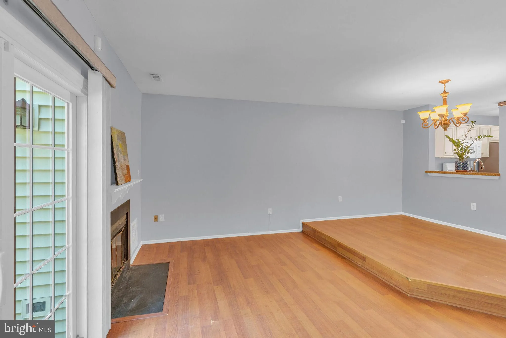 Monmouth Junction, New Jersey 08852, United States, 2 Bedrooms Bedrooms, ,2 BathroomsBathrooms,Residential,Active,164424