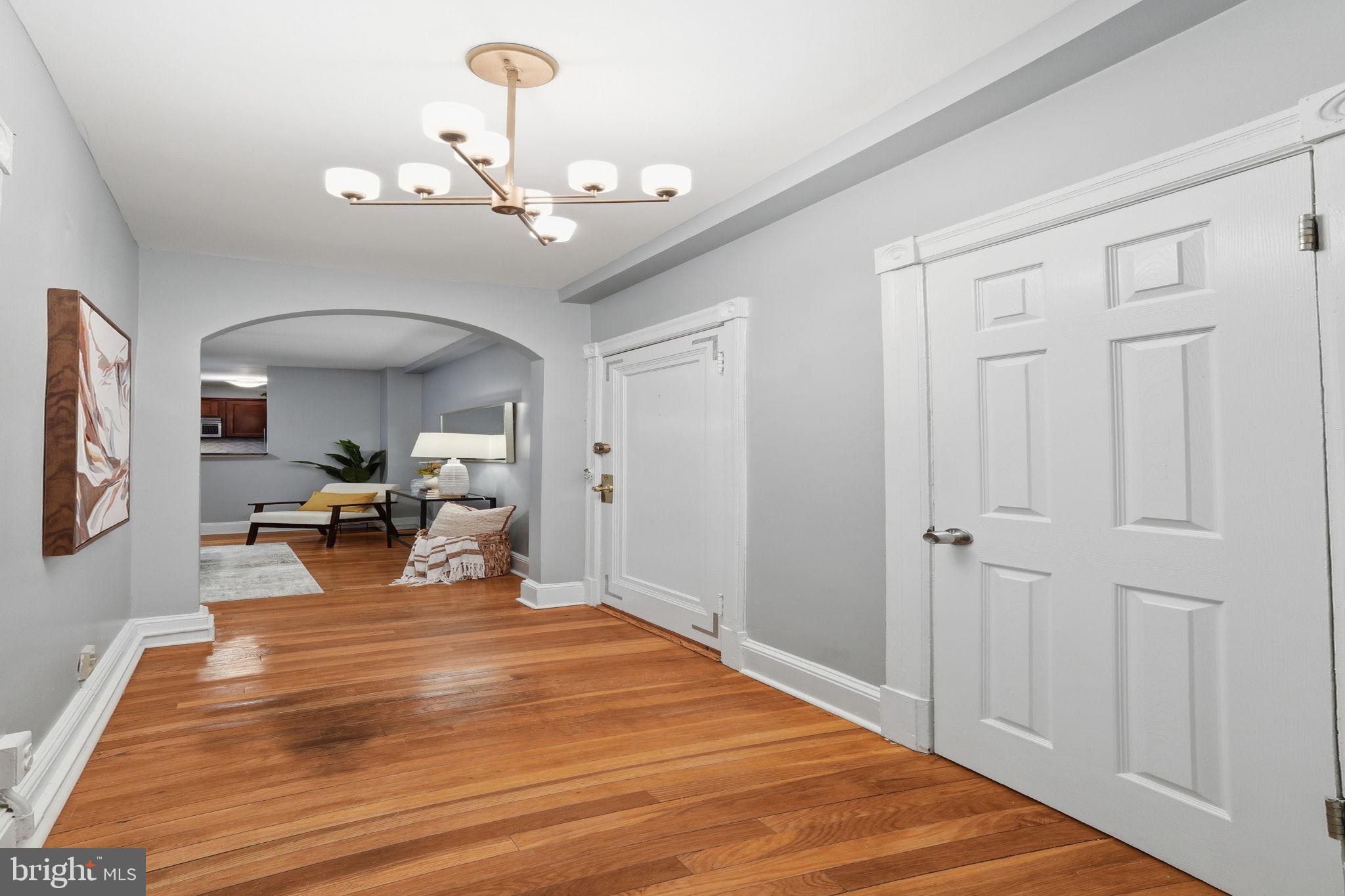 5112 CONNECTICUT AVENUE NW 204