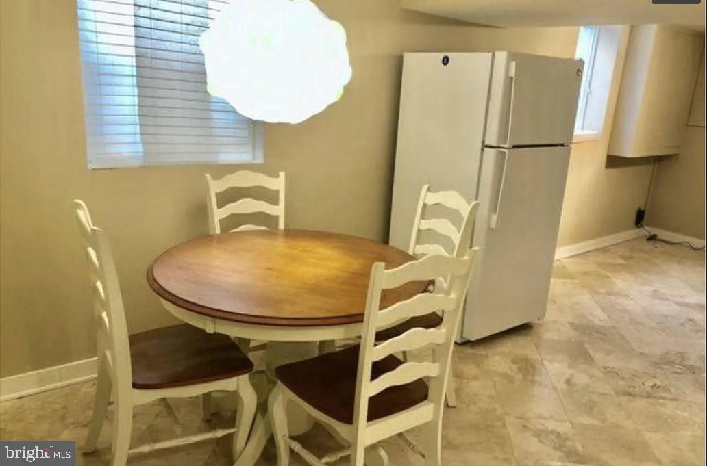 KENSINGTON - Residential Lease