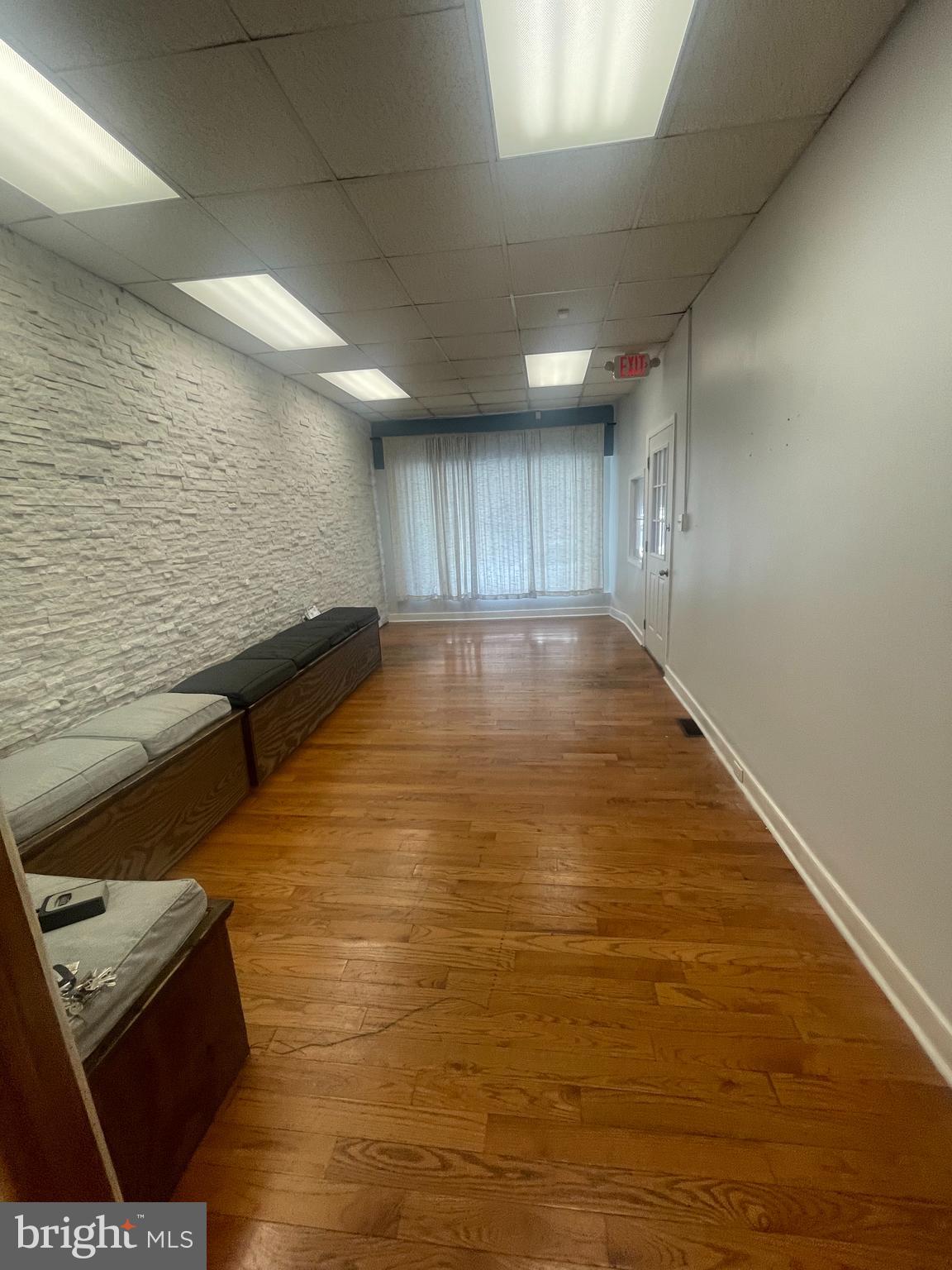 107 N 6TH STREET