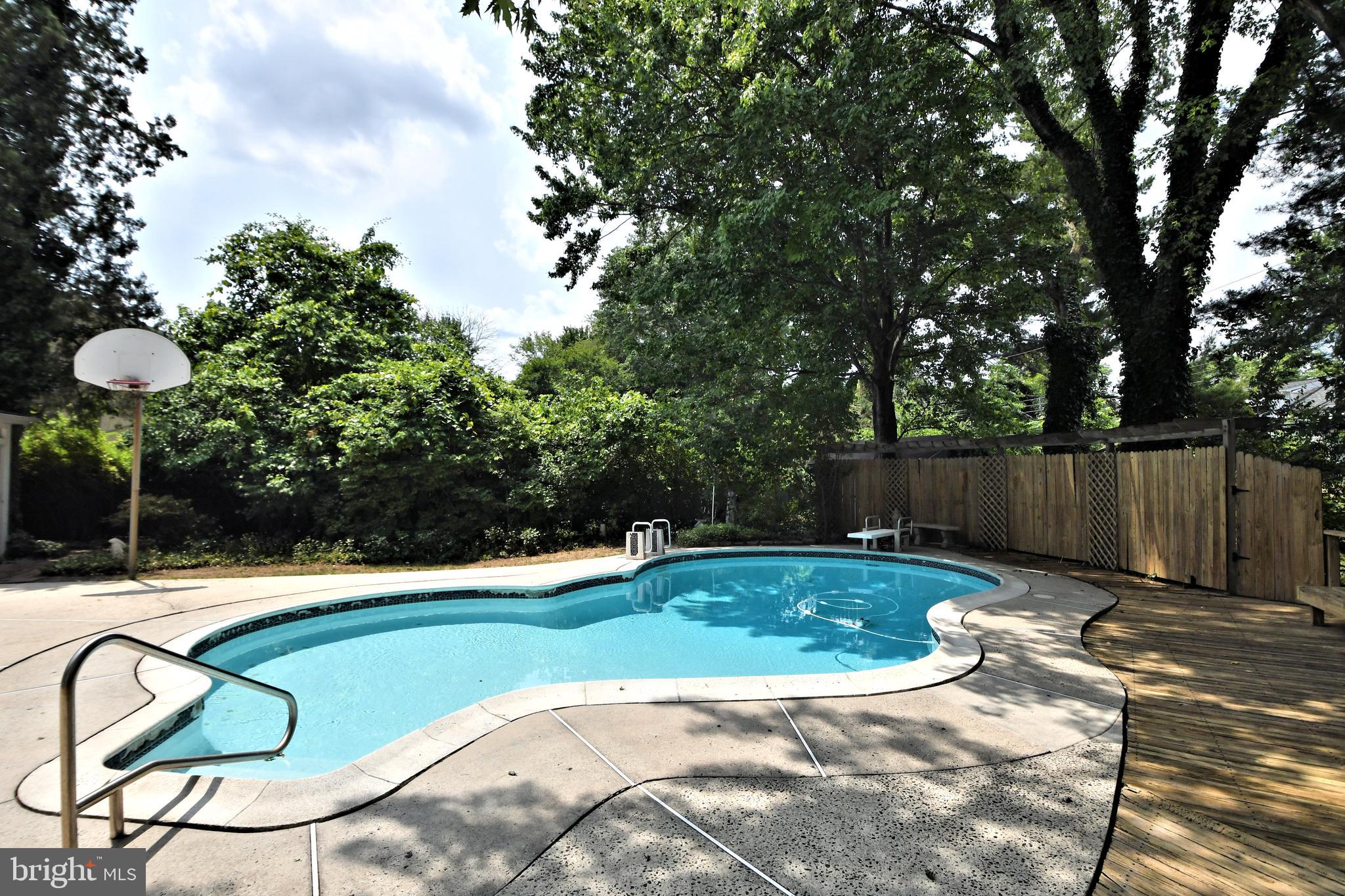 LAFAYETTE PARK - Residential