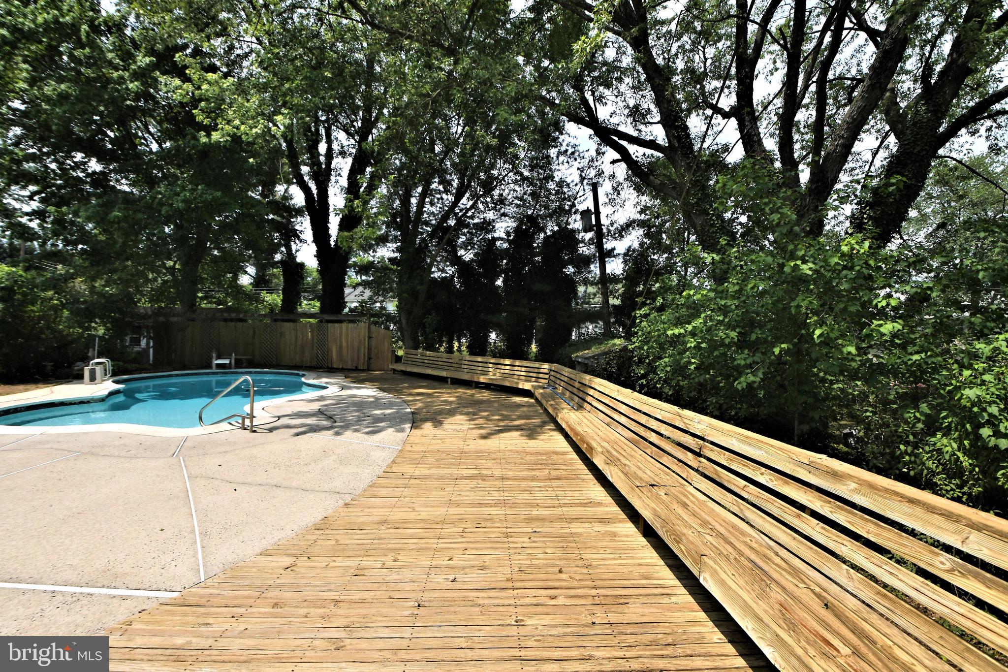 LAFAYETTE PARK - Residential