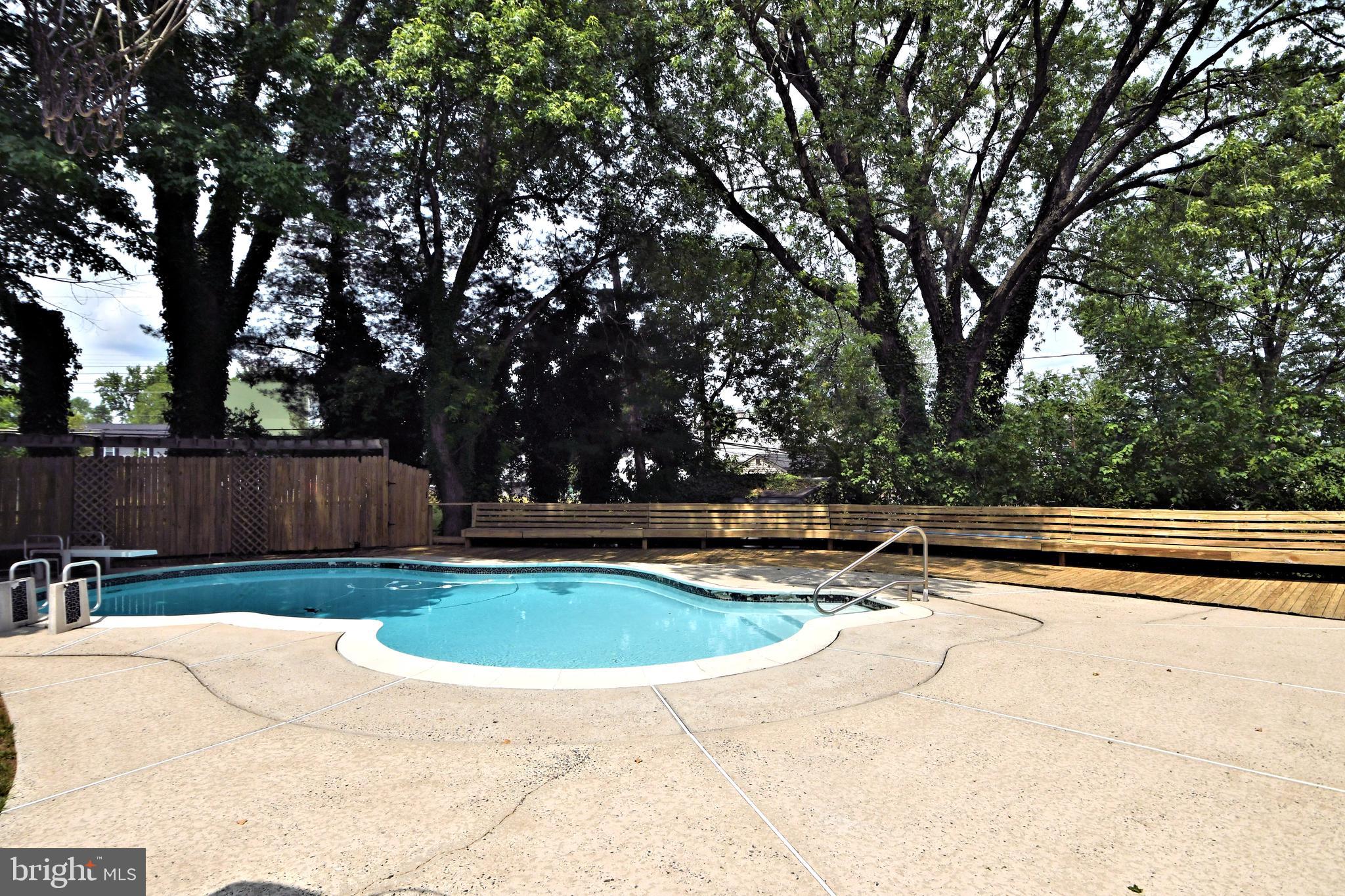 LAFAYETTE PARK - Residential