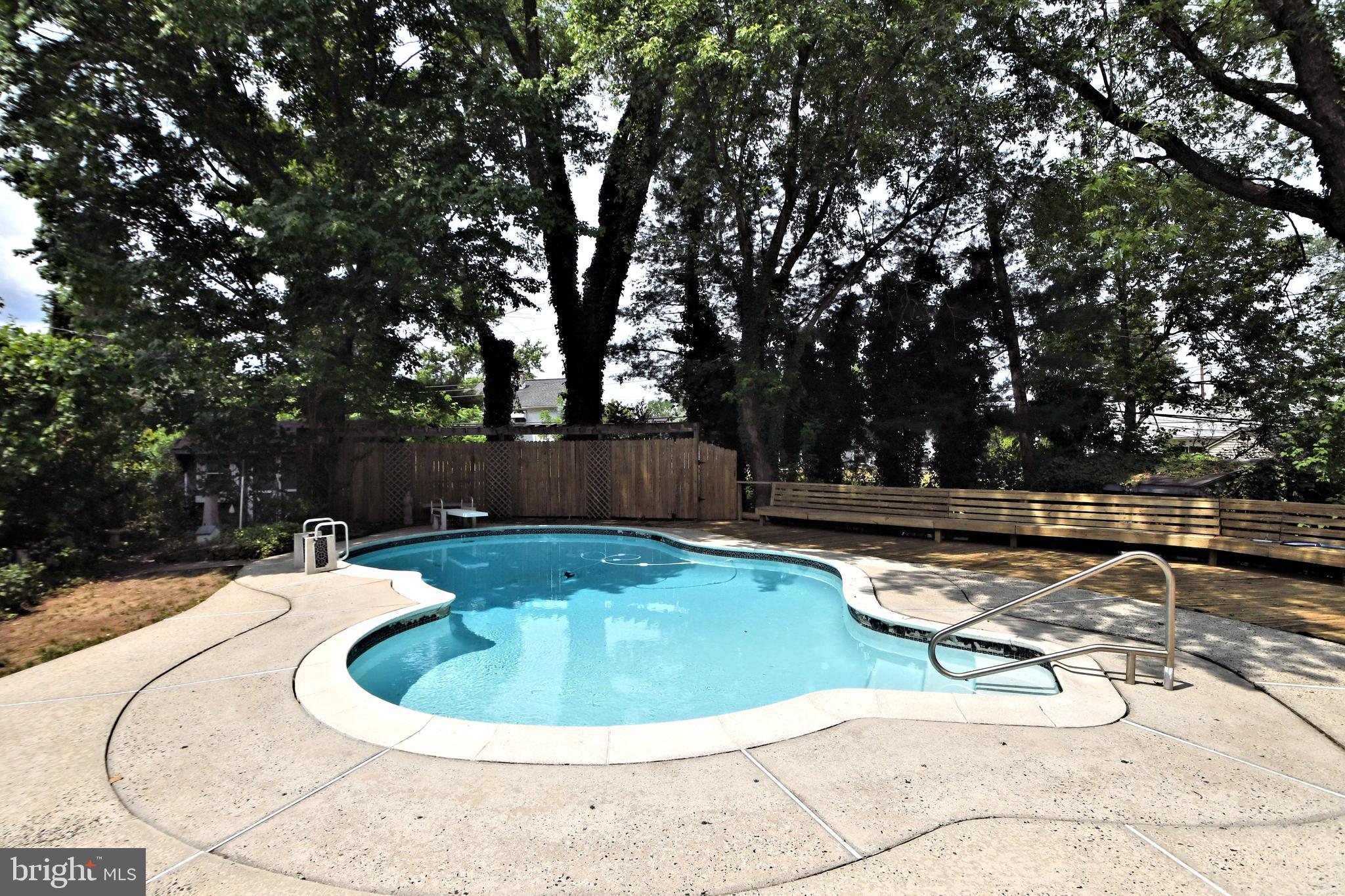 LAFAYETTE PARK - Residential