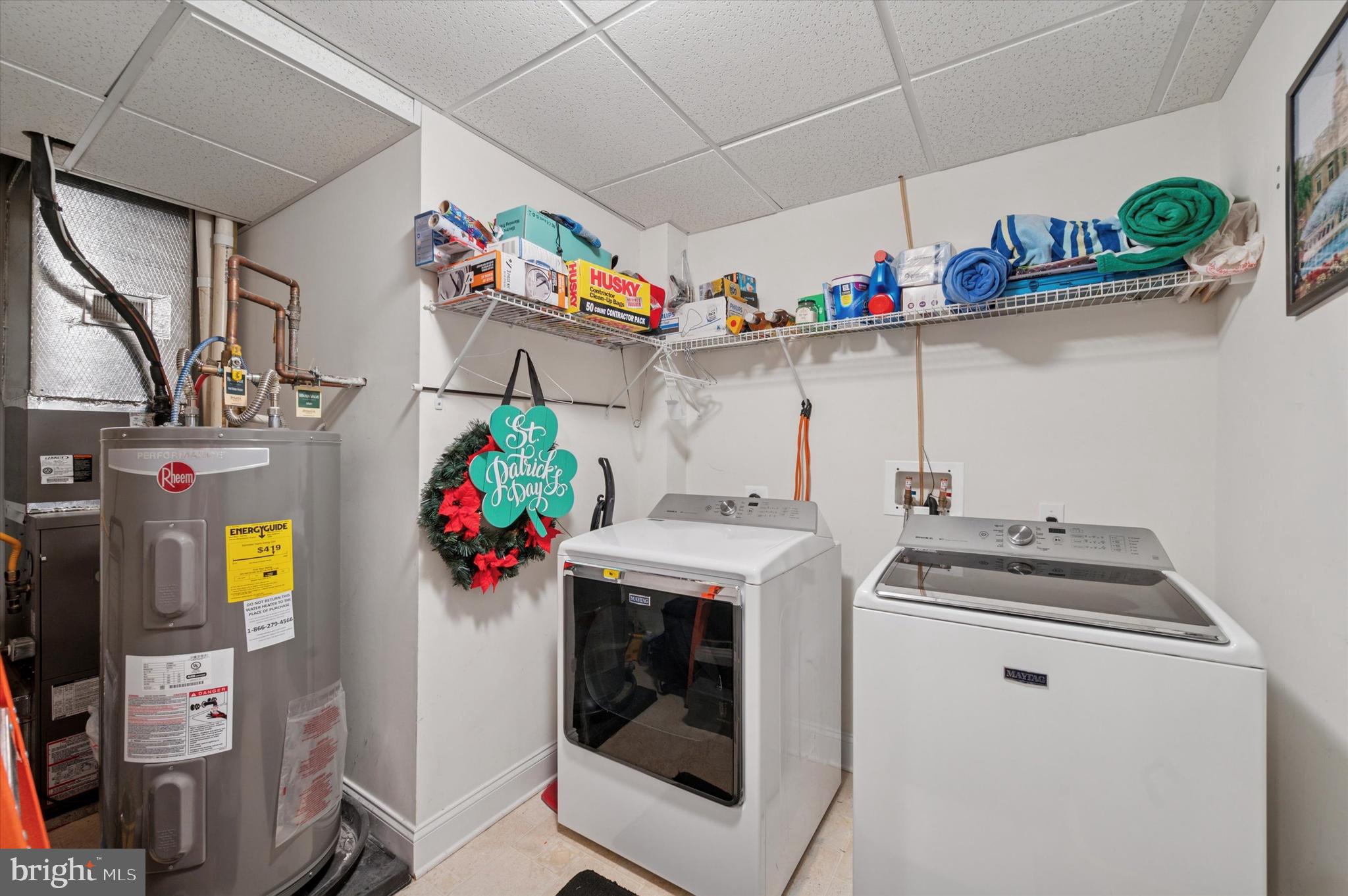 CREEKSIDE VILLAGE - Residential