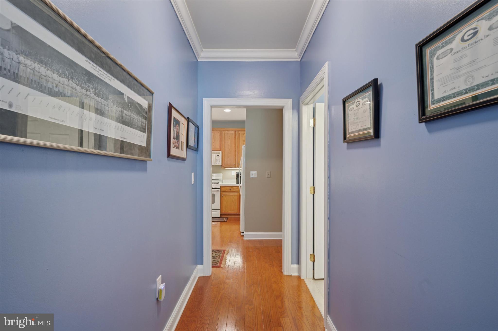 CREEKSIDE VILLAGE - Residential