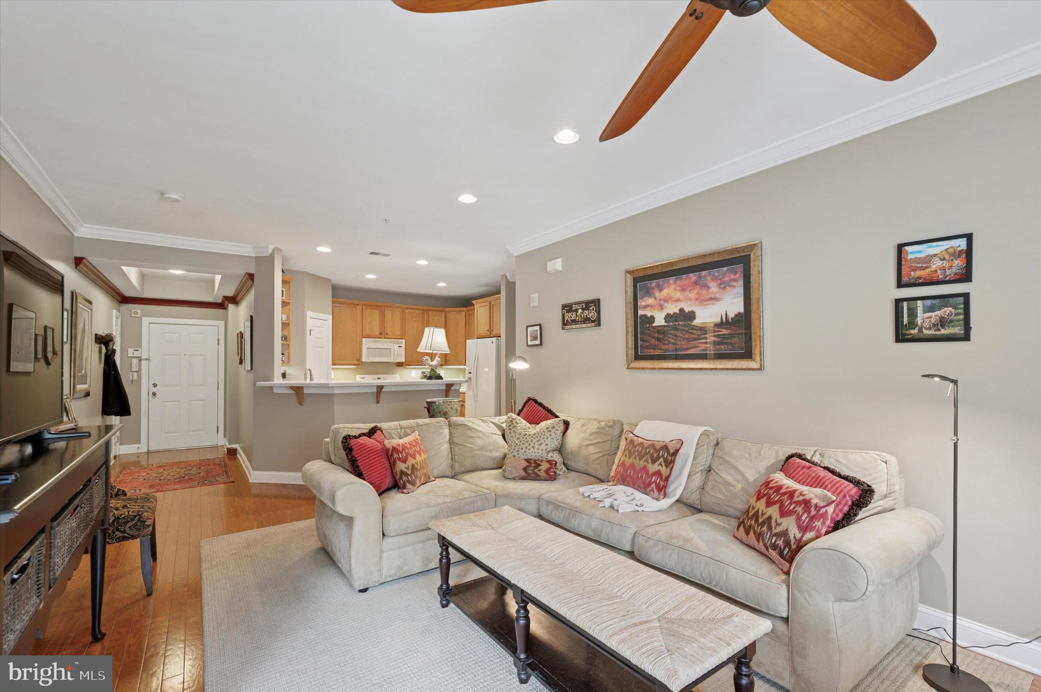 CREEKSIDE VILLAGE - Residential