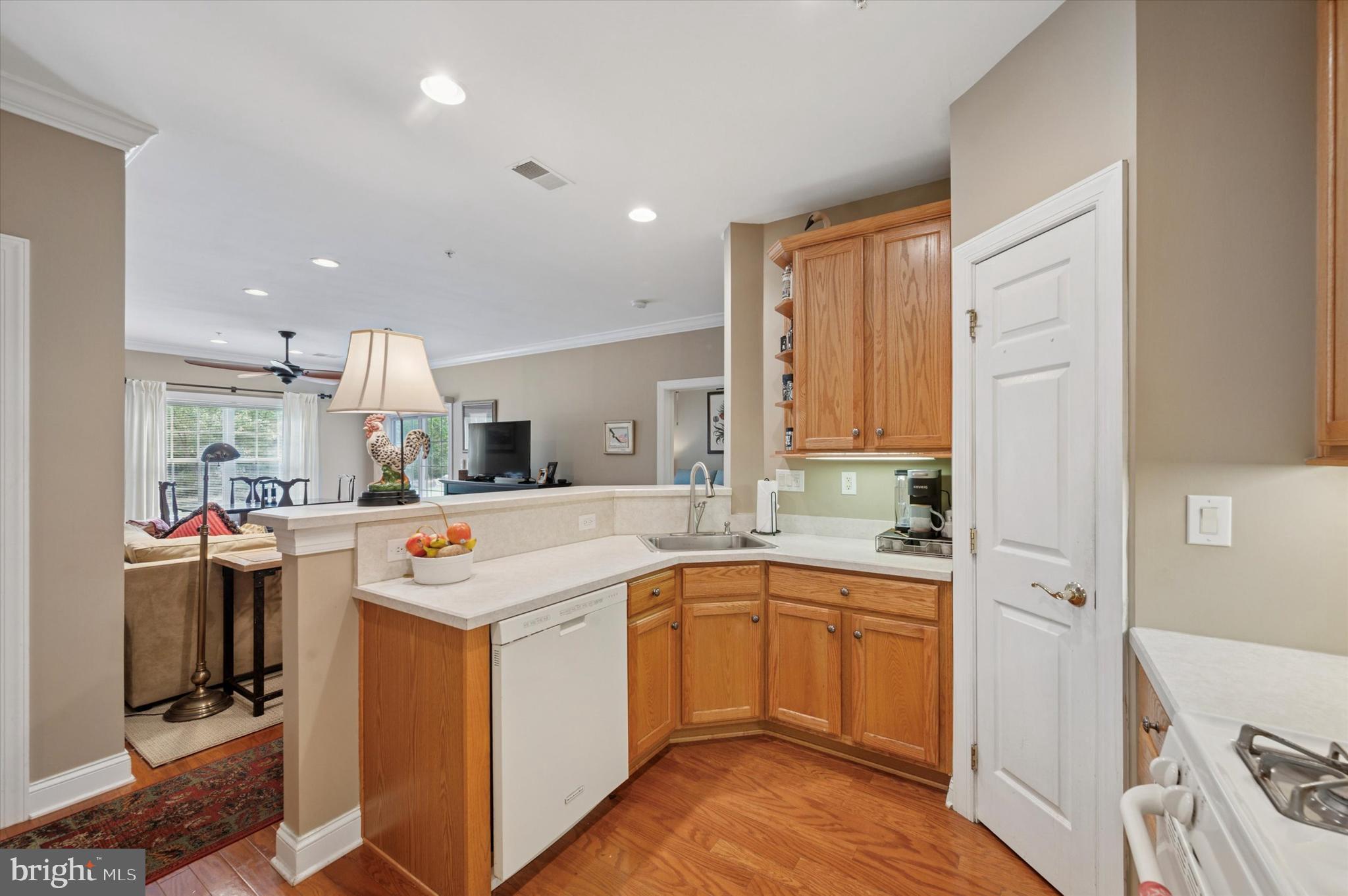 CREEKSIDE VILLAGE - Residential