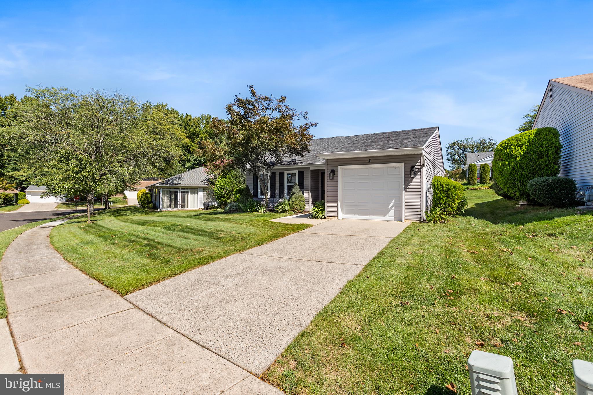 4 TALLWOOD COURT