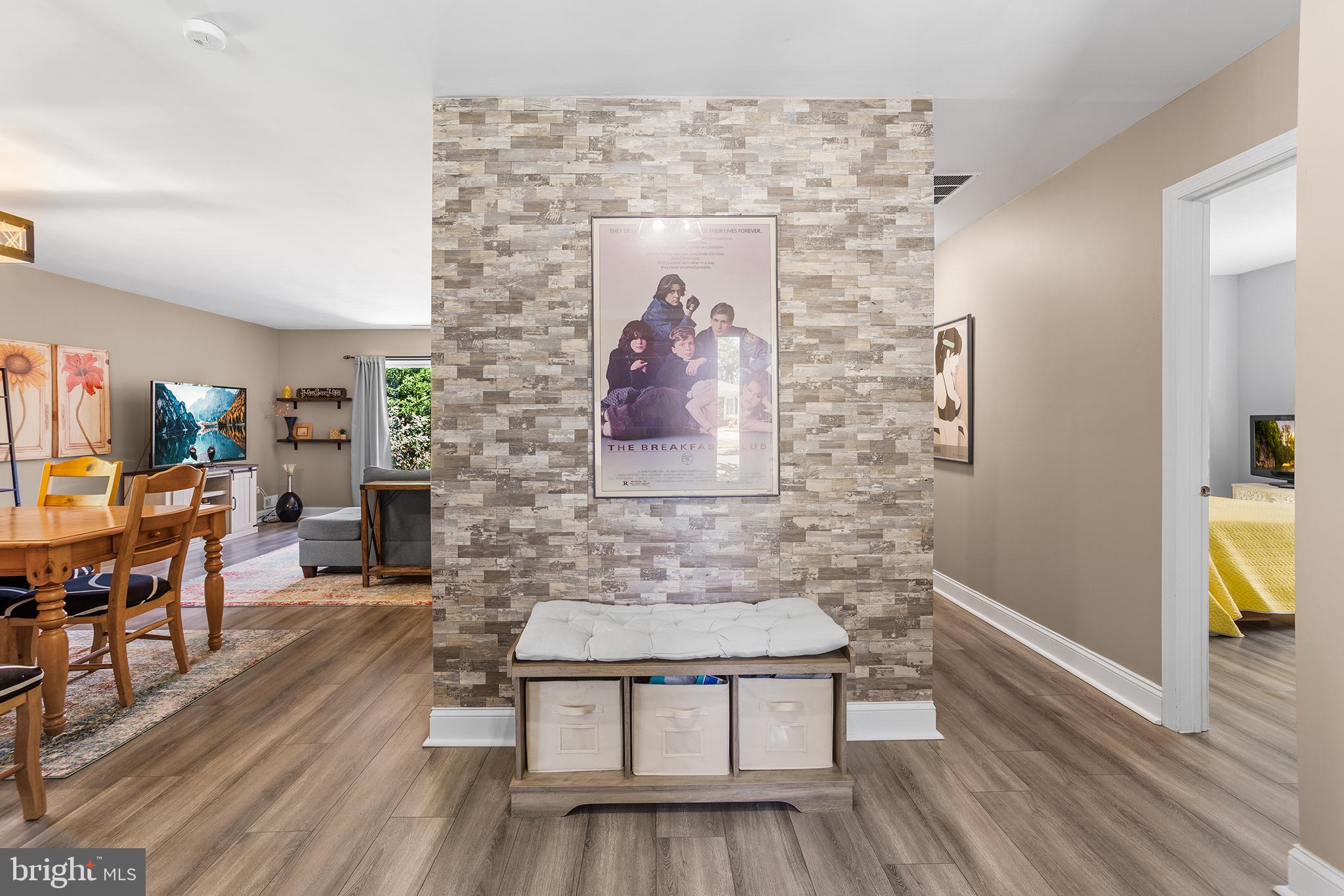 4 TALLWOOD COURT