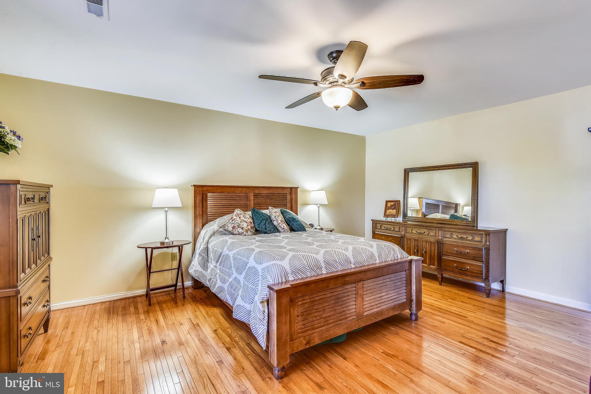 BRADDOCK COVE - Residential