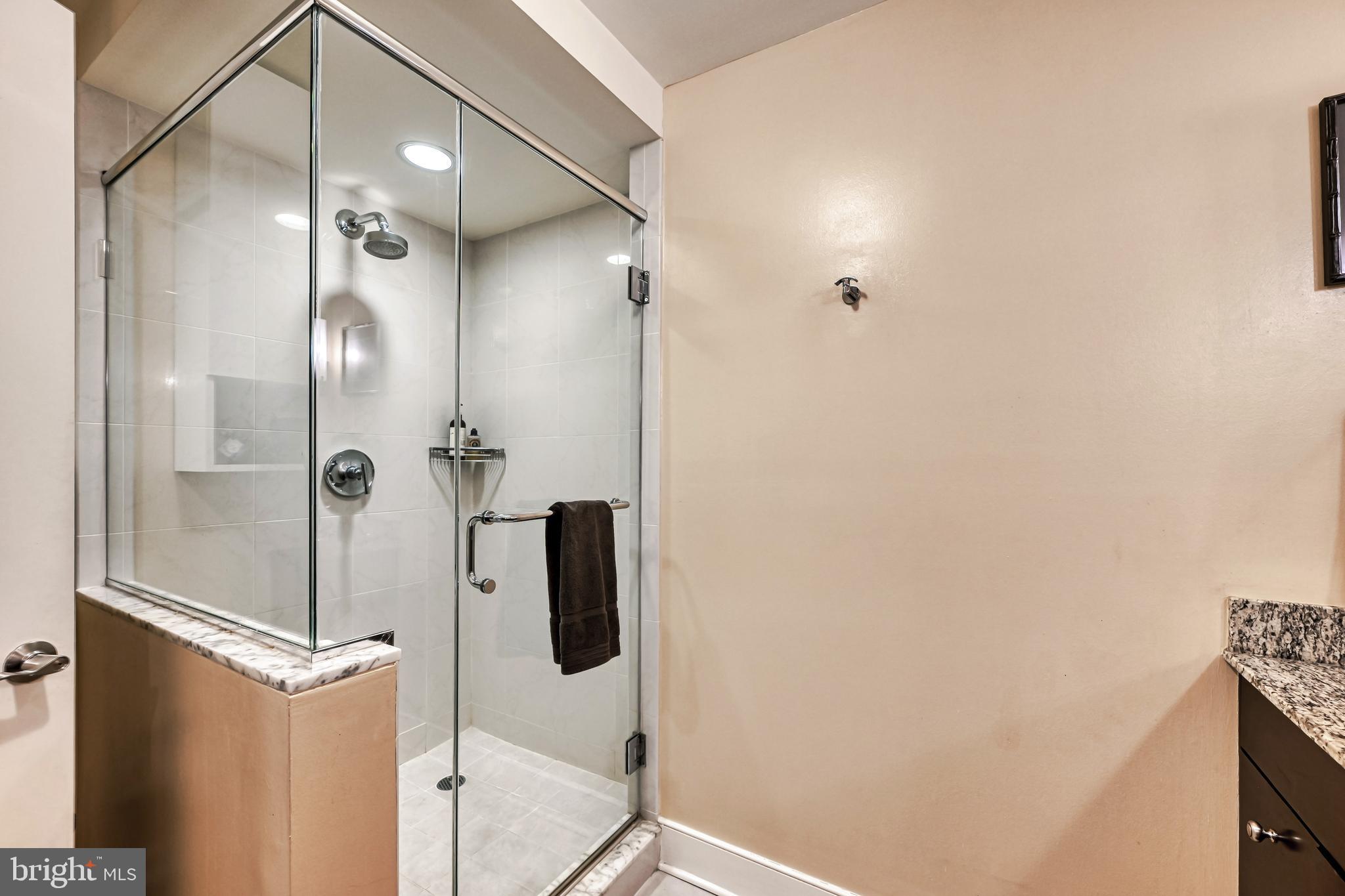 HARBOR EAST - Residential