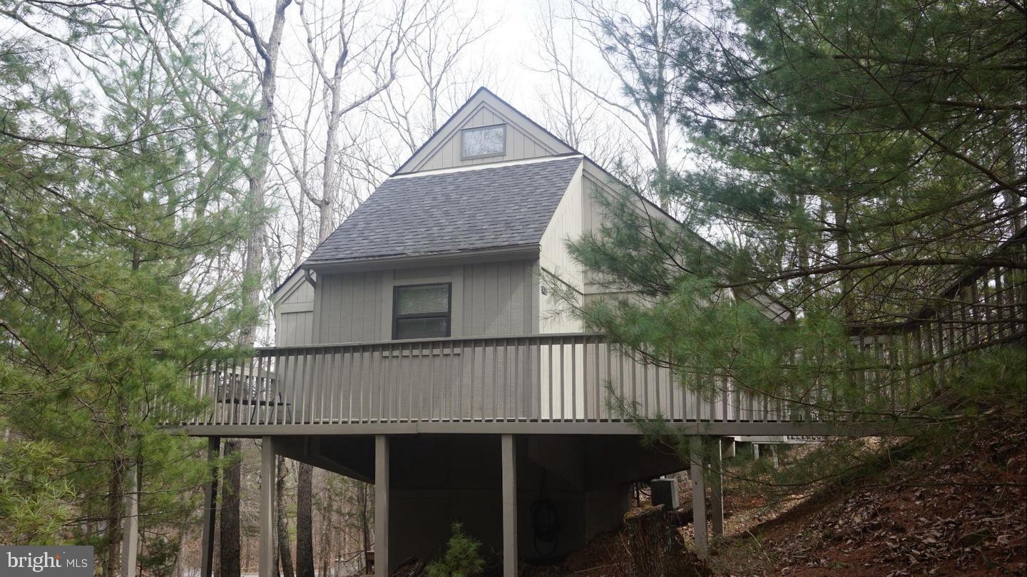 LAKEVIEW PEDESTAL HOMES - Residential