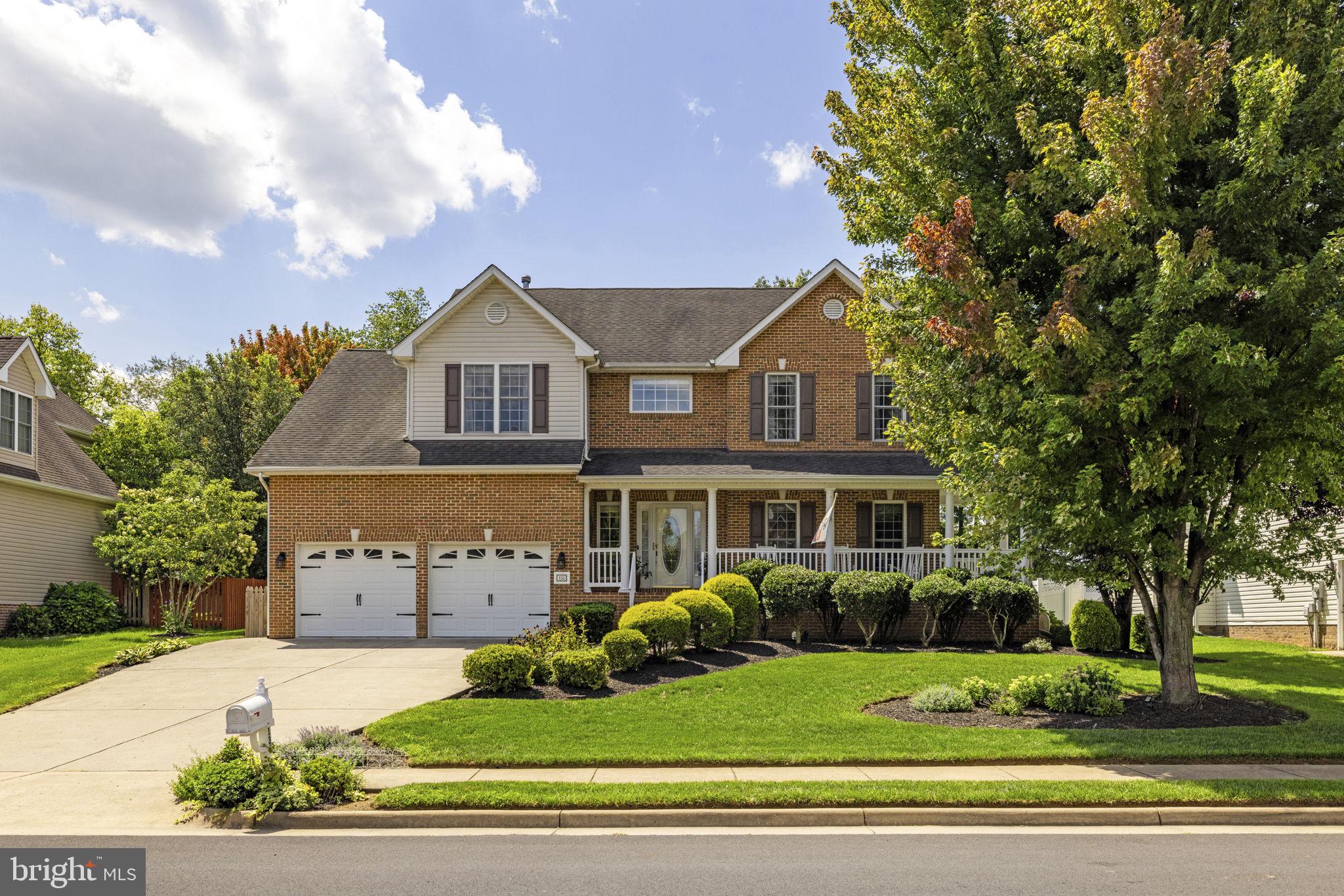 136 TRAVIS COURT