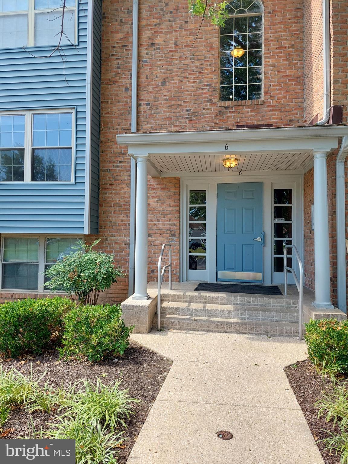 Lovely and well maintained mid floor unit with a water view! Excellent open floor plan with spacious kitchen overlooking dining area and living room. Sliders to freshly power washed balcony. Two private bedrooms, and a large full bathroom. NEW washer and dryer in unit. SOLD AS-IS. AHS Warranty is included.