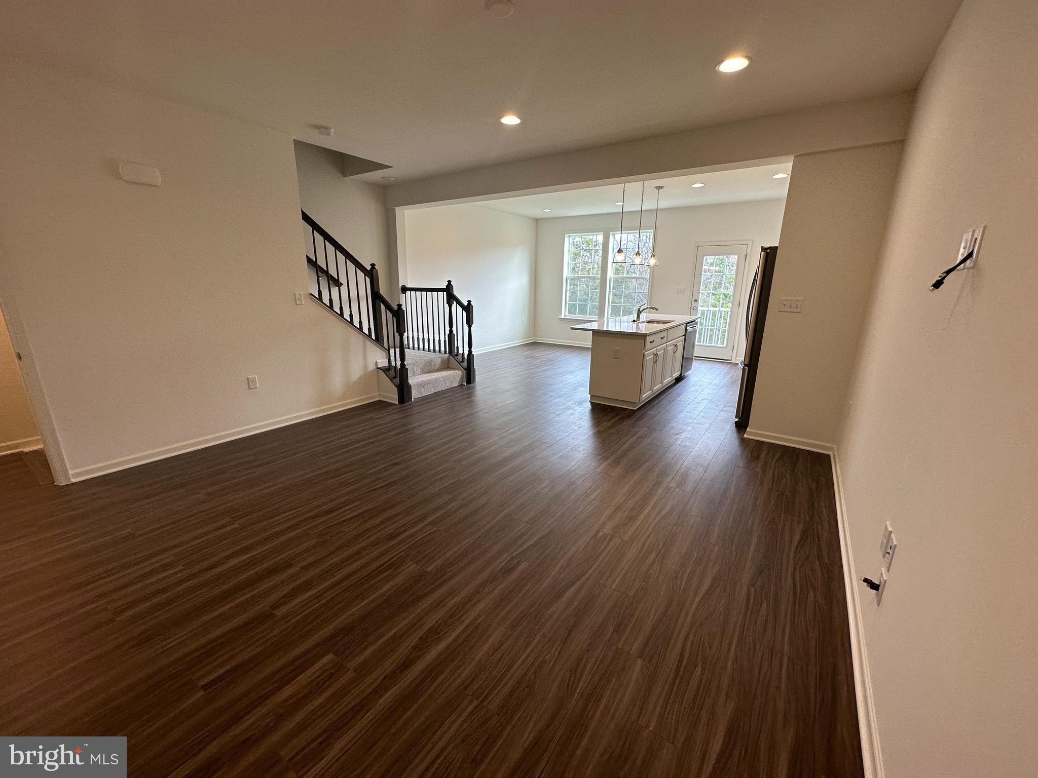 FREEDOM MANOR - Residential Lease