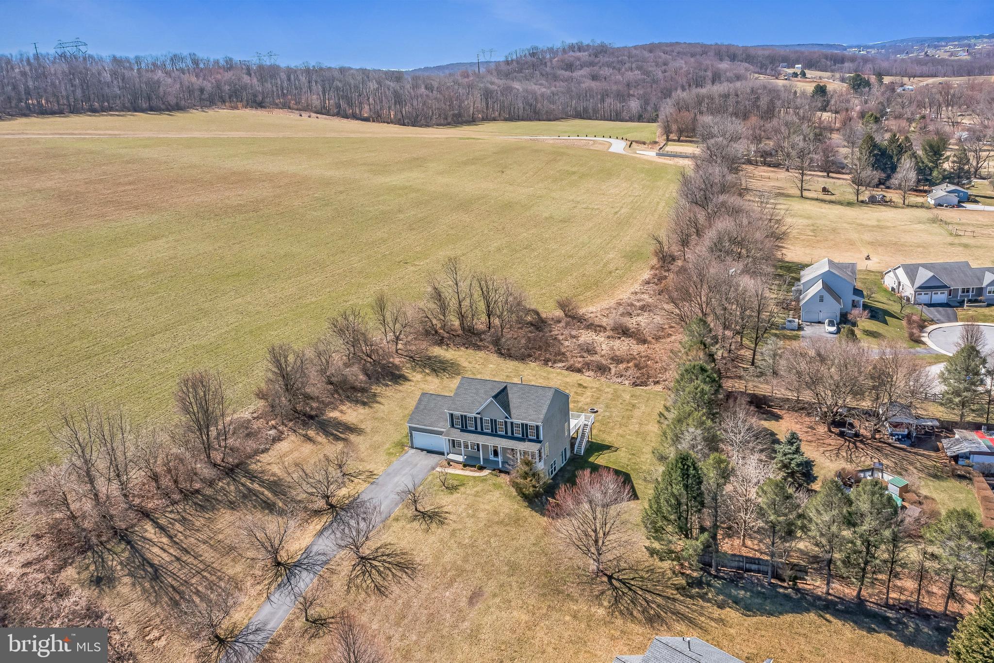 CREEKSIDE KNOLL - Residential