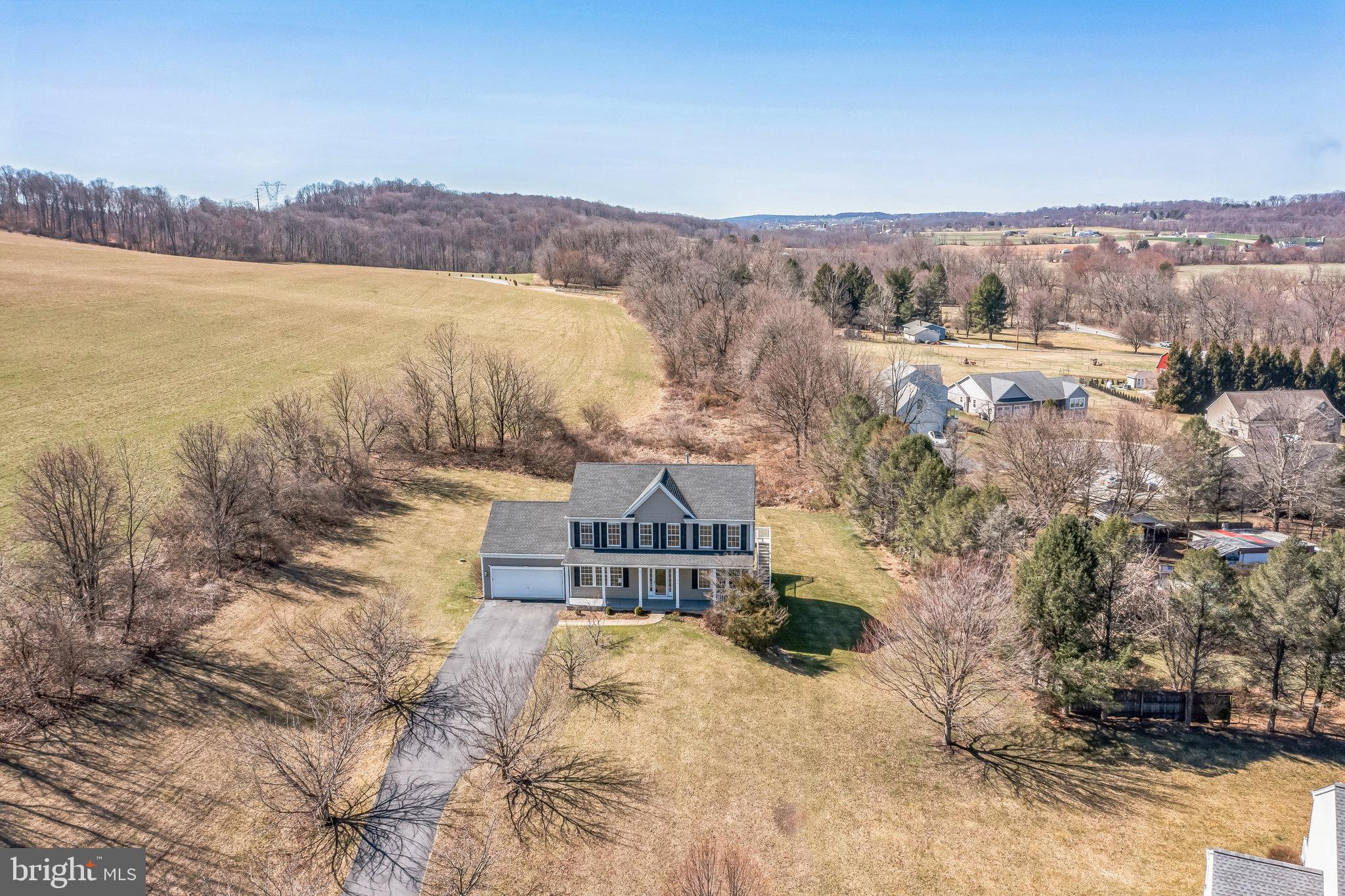 CREEKSIDE KNOLL - Residential