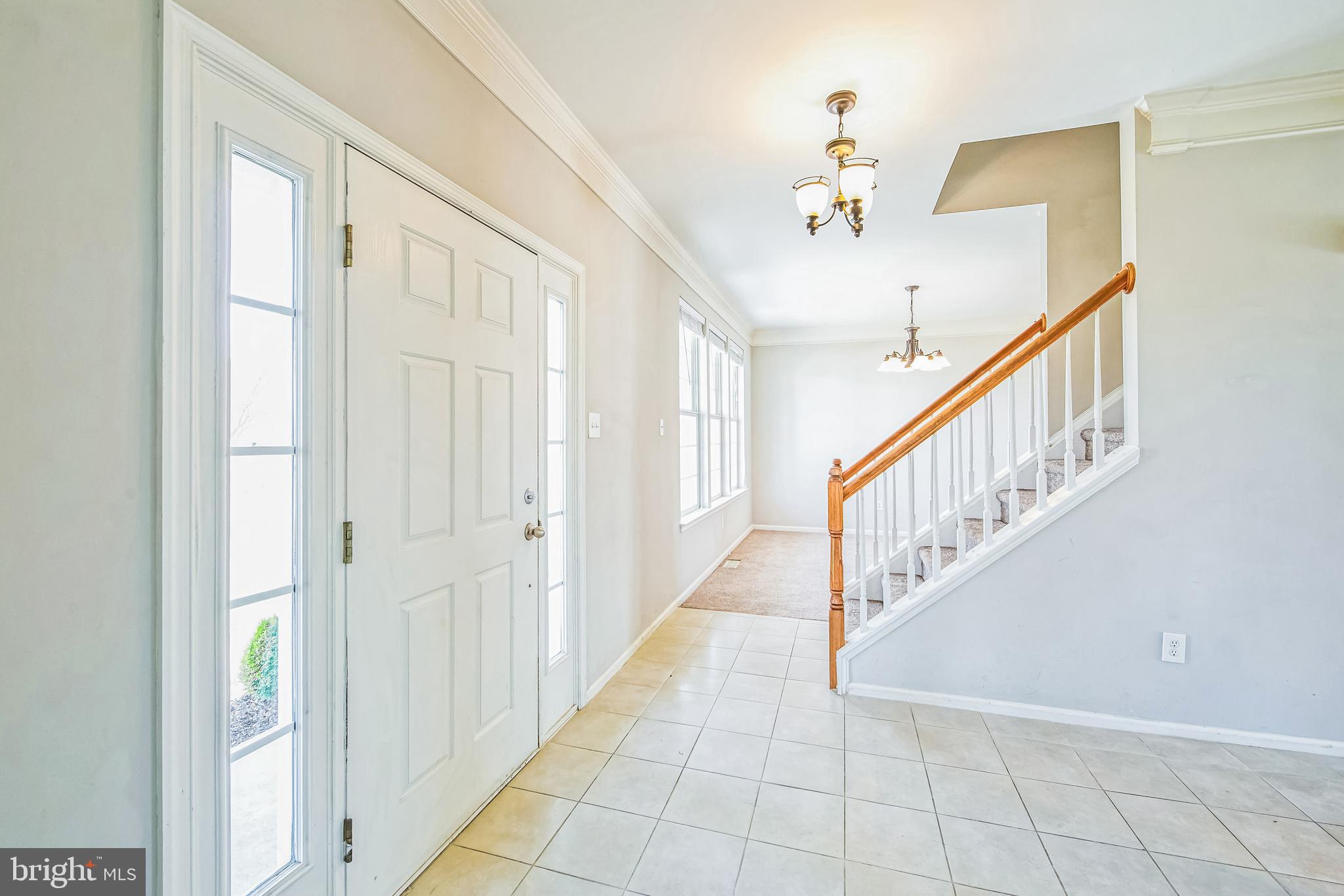 CREEKSIDE KNOLL - Residential