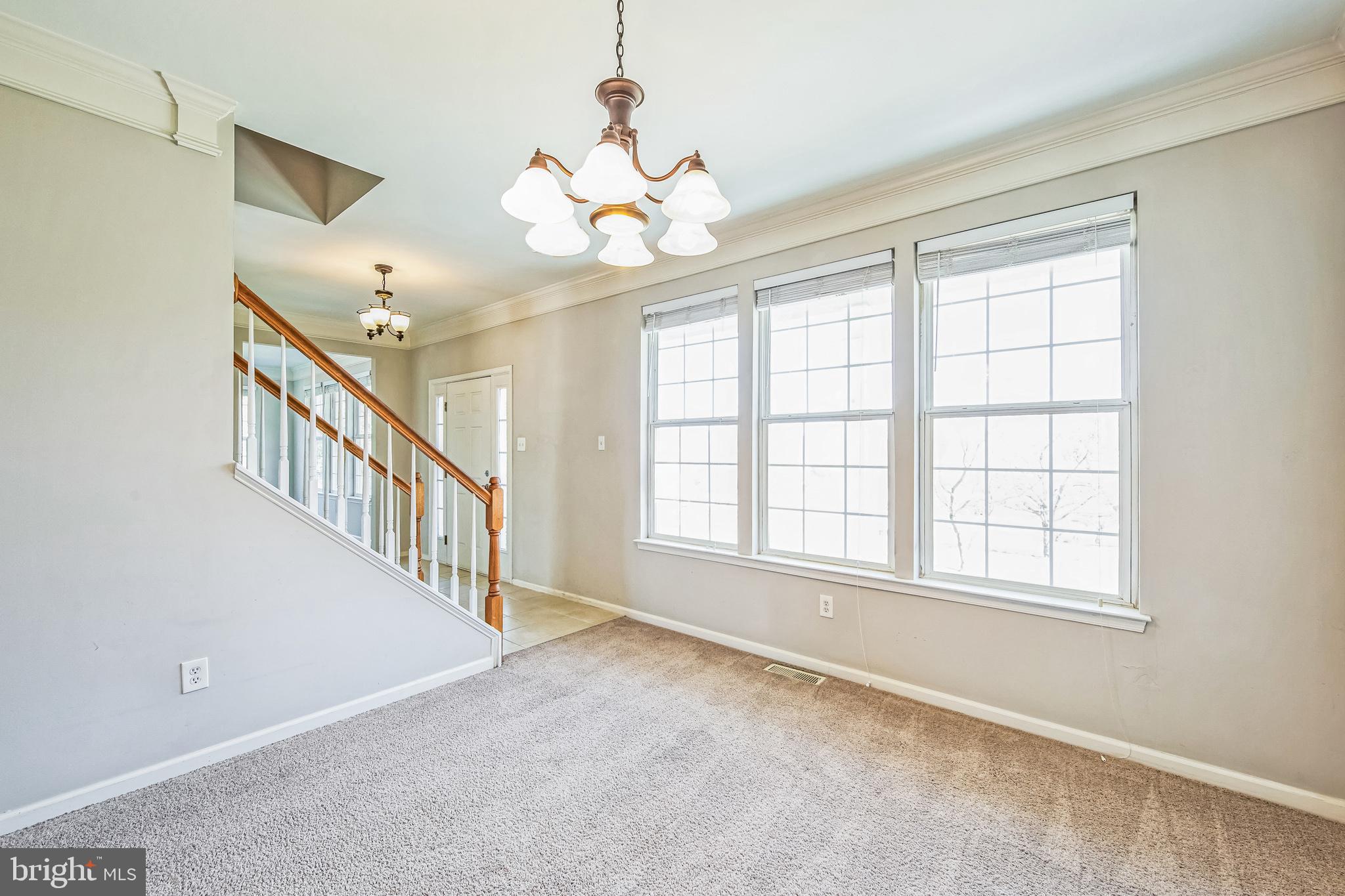 CREEKSIDE KNOLL - Residential