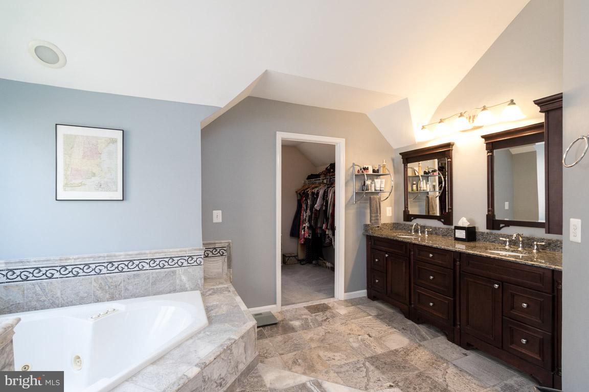 GUNNELL - Residential Lease