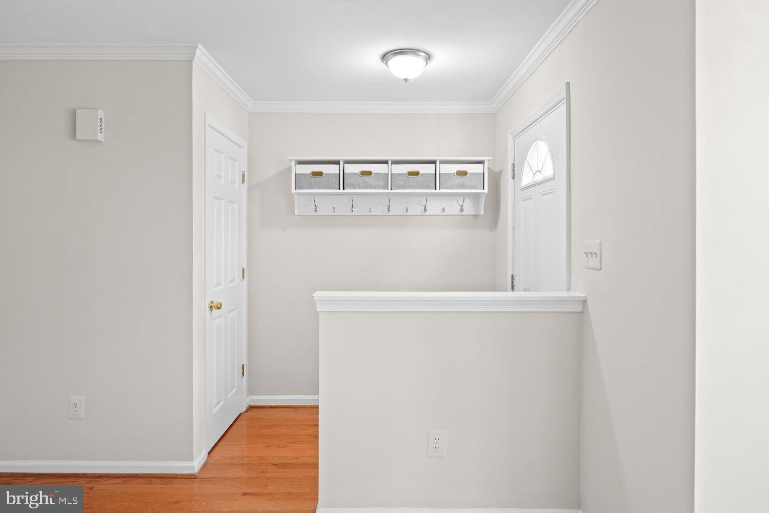 8483 LAUREL OAK DRIVE
